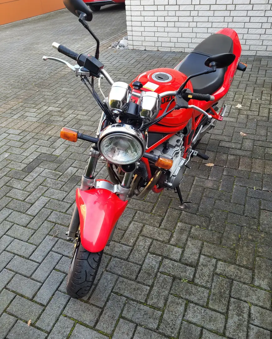 Suzuki GSF 600 Rosso - 2