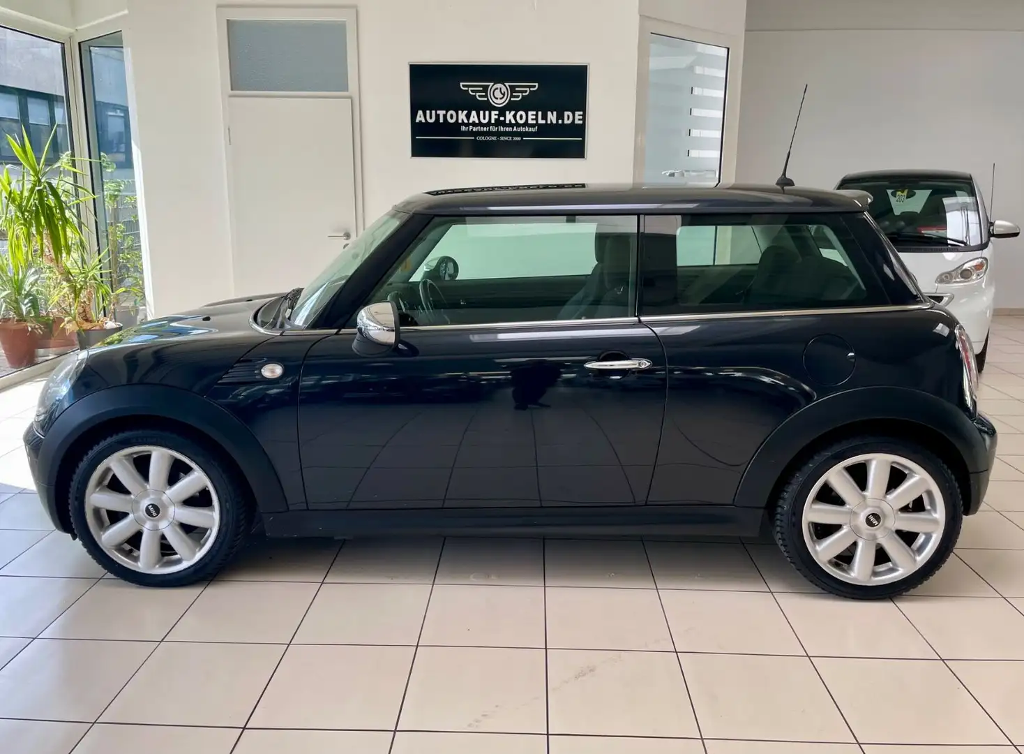 MINI Cooper Mini Cooper Chilli Noir - 1