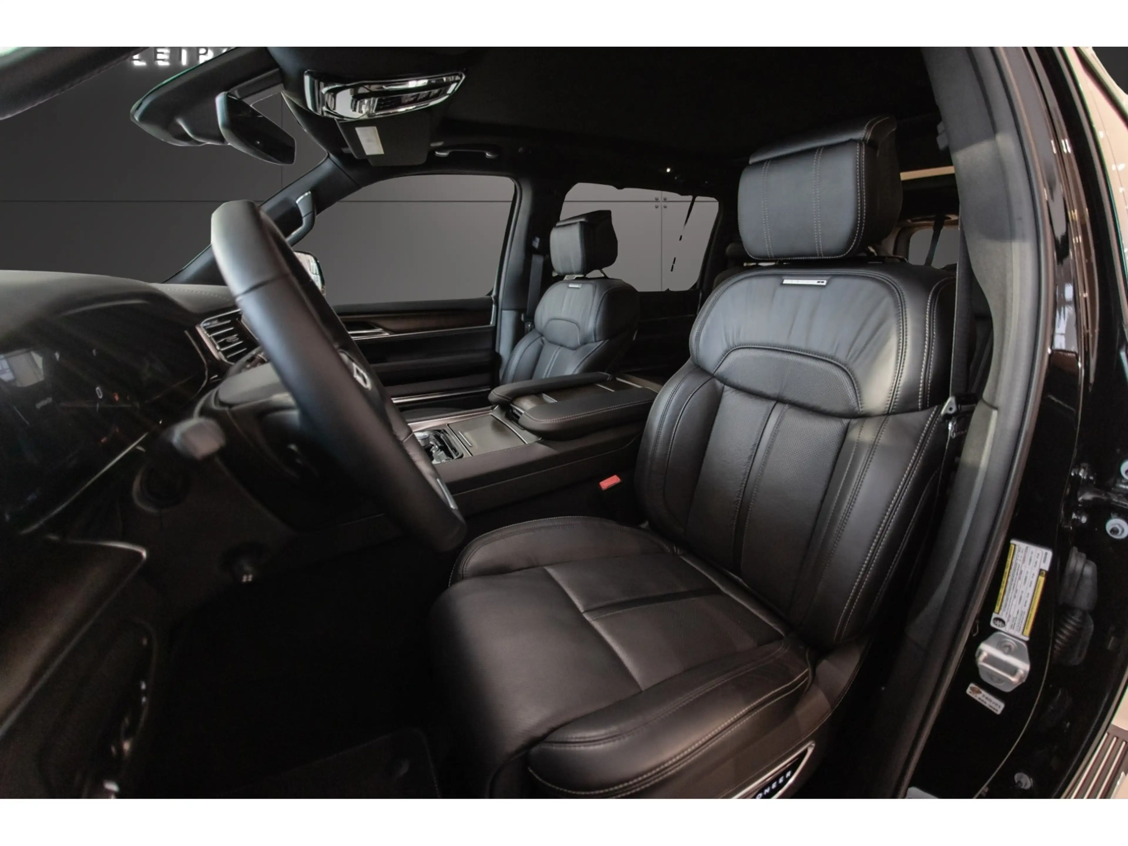 Jeep Wagoneer Grand Wagoneer *mtl.879,- Leasing* — photo 10