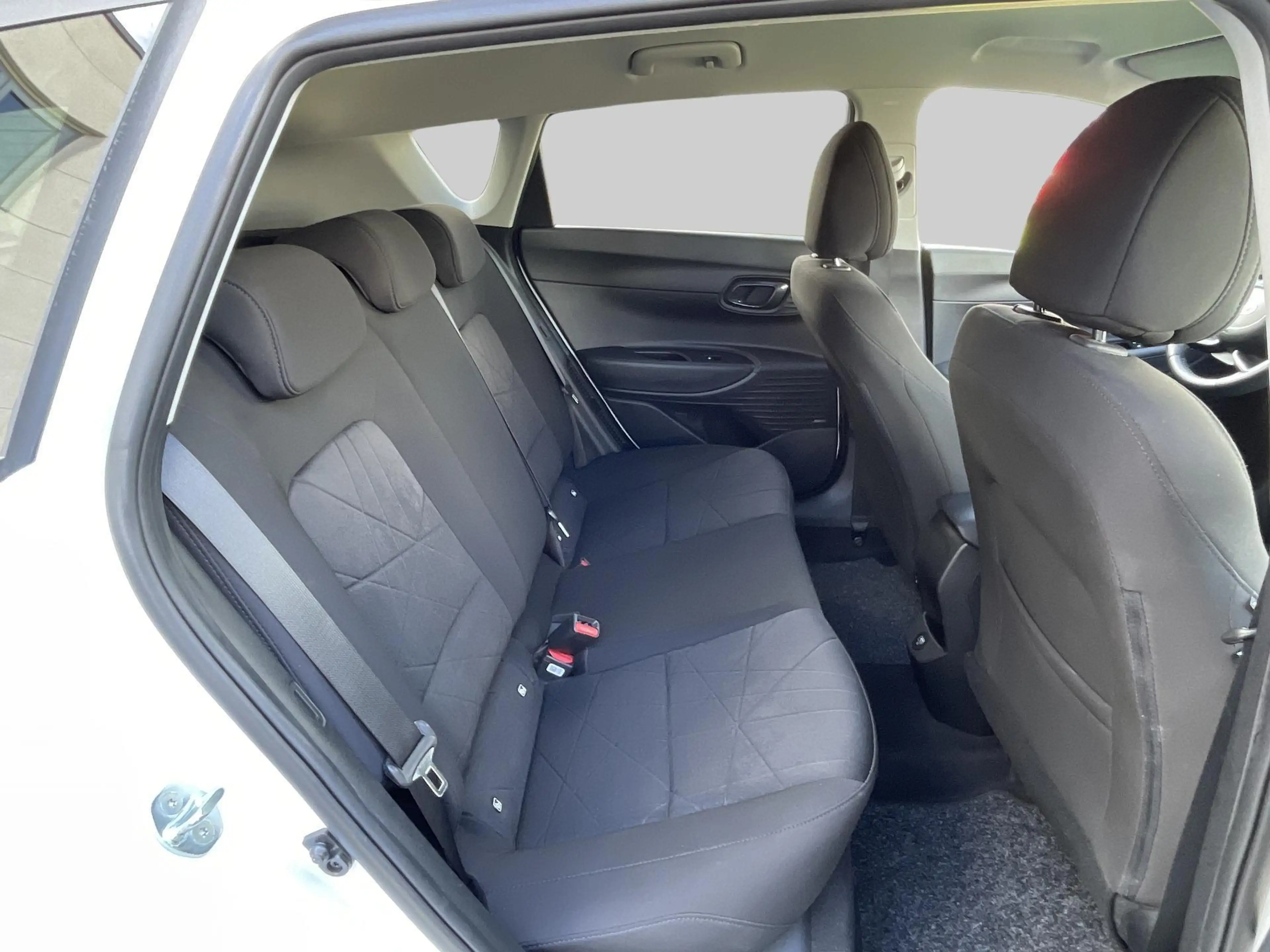 Hyundai BAYON 1.0 T-GDI Premium | Achteruitrij assistent | Alarm — photo 14