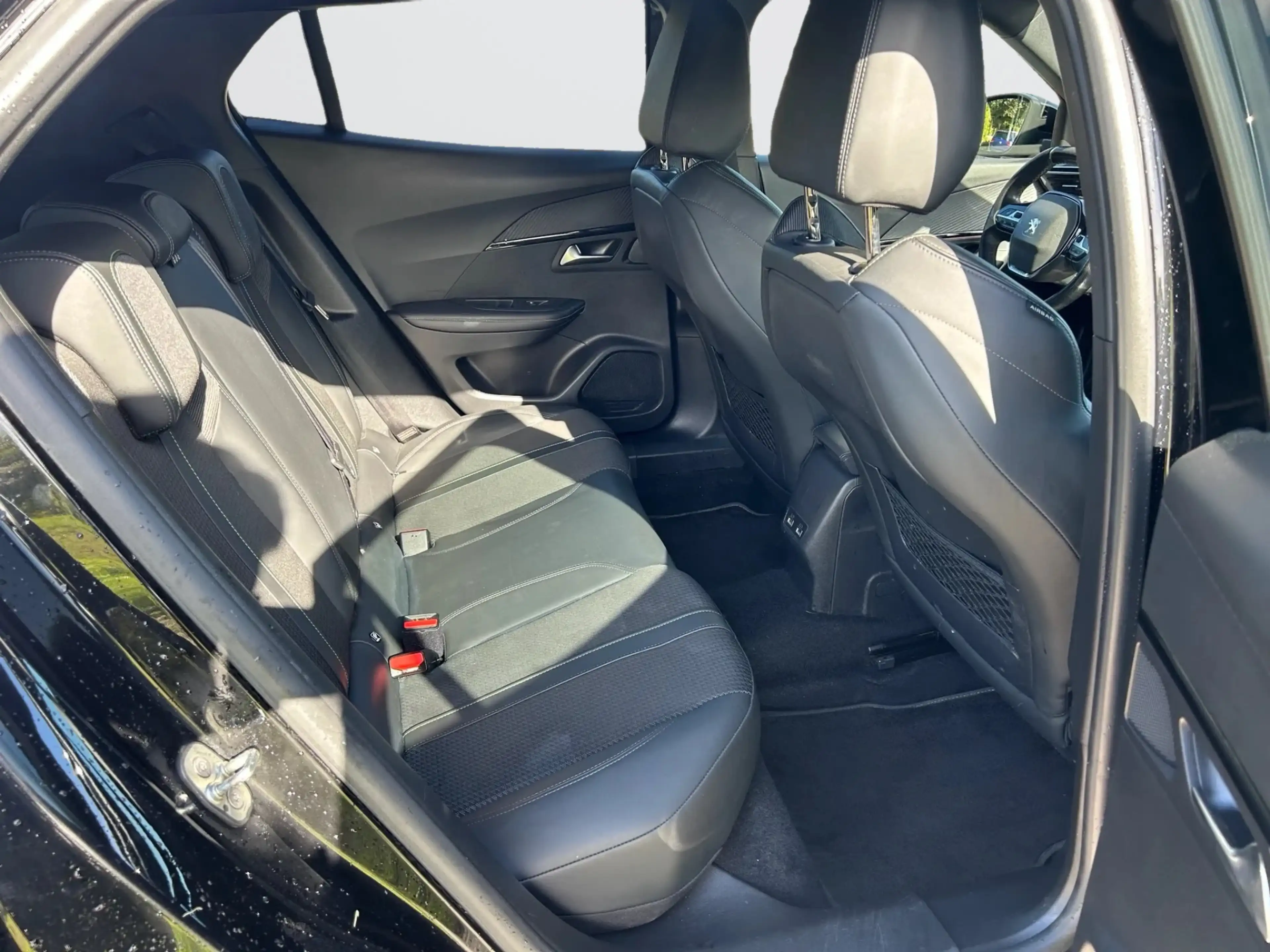 Peugeot 2008 2008 1.2 - Garantie 12 mois - Pack GT - Caméra - CarPlay — photo 12