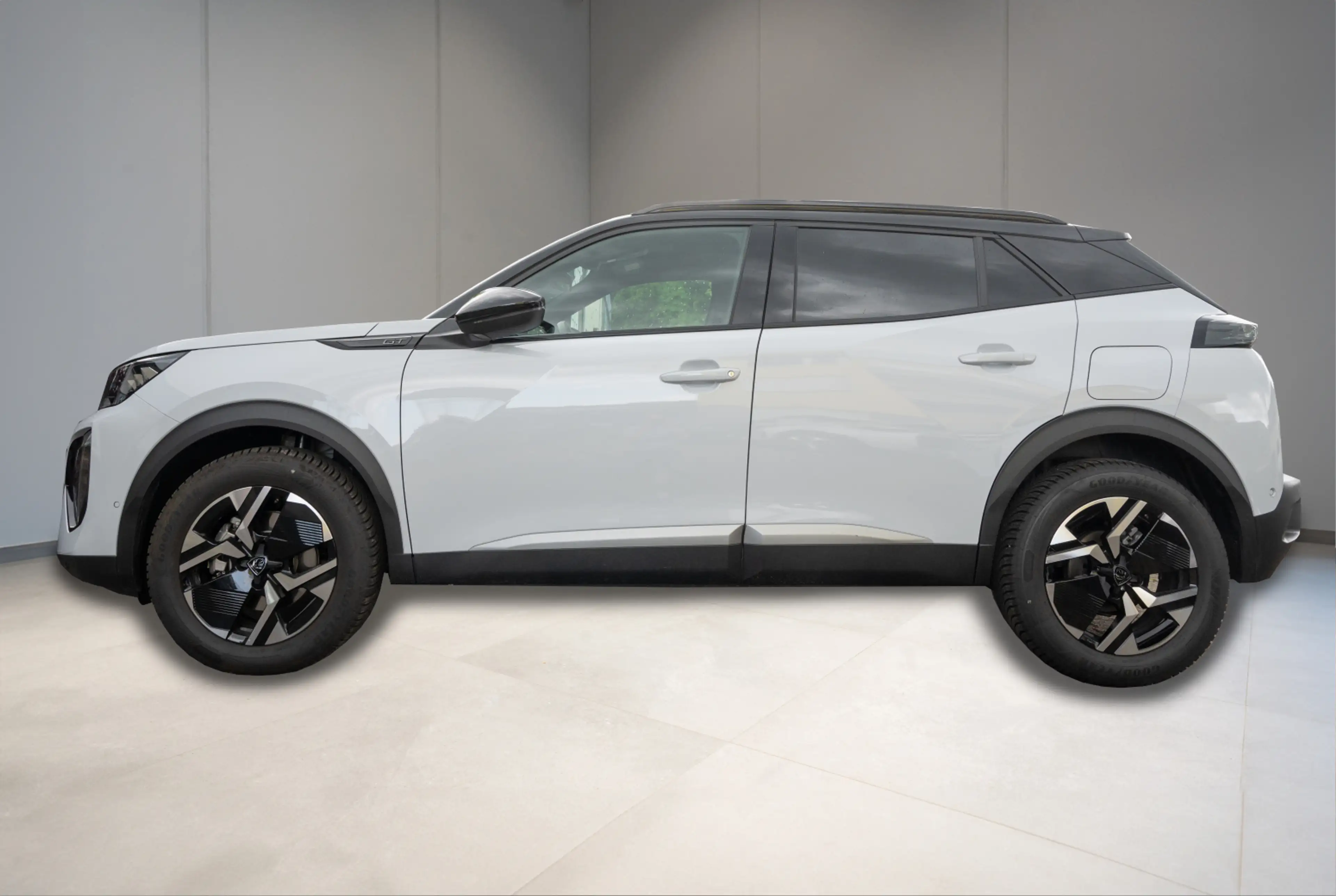Peugeot 2008 GT HYBRID 145 e-DSC6 — photo 5