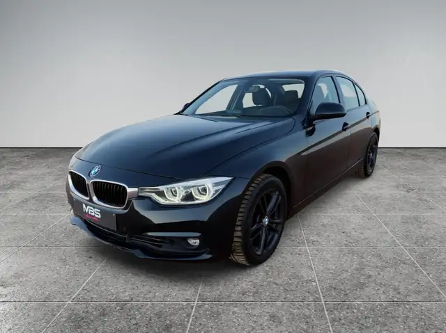 BMW 318 318i *Sport Line *CUIR *GPS *FEUX LED *CAPTEURS