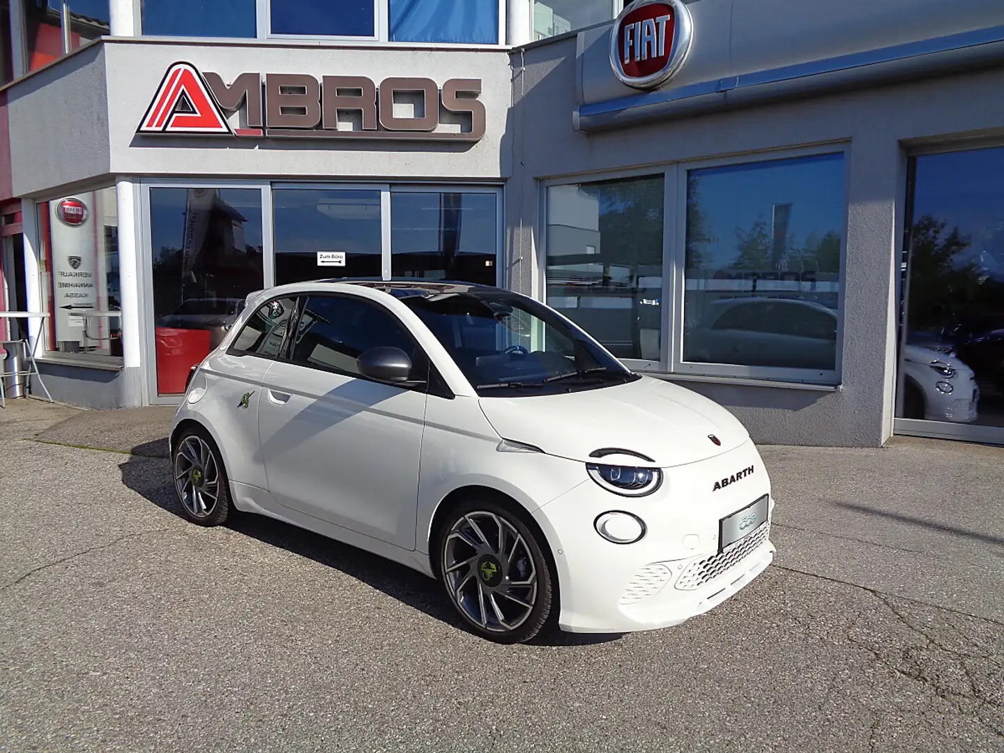 Abarth 500e Turismo Weiß - 1