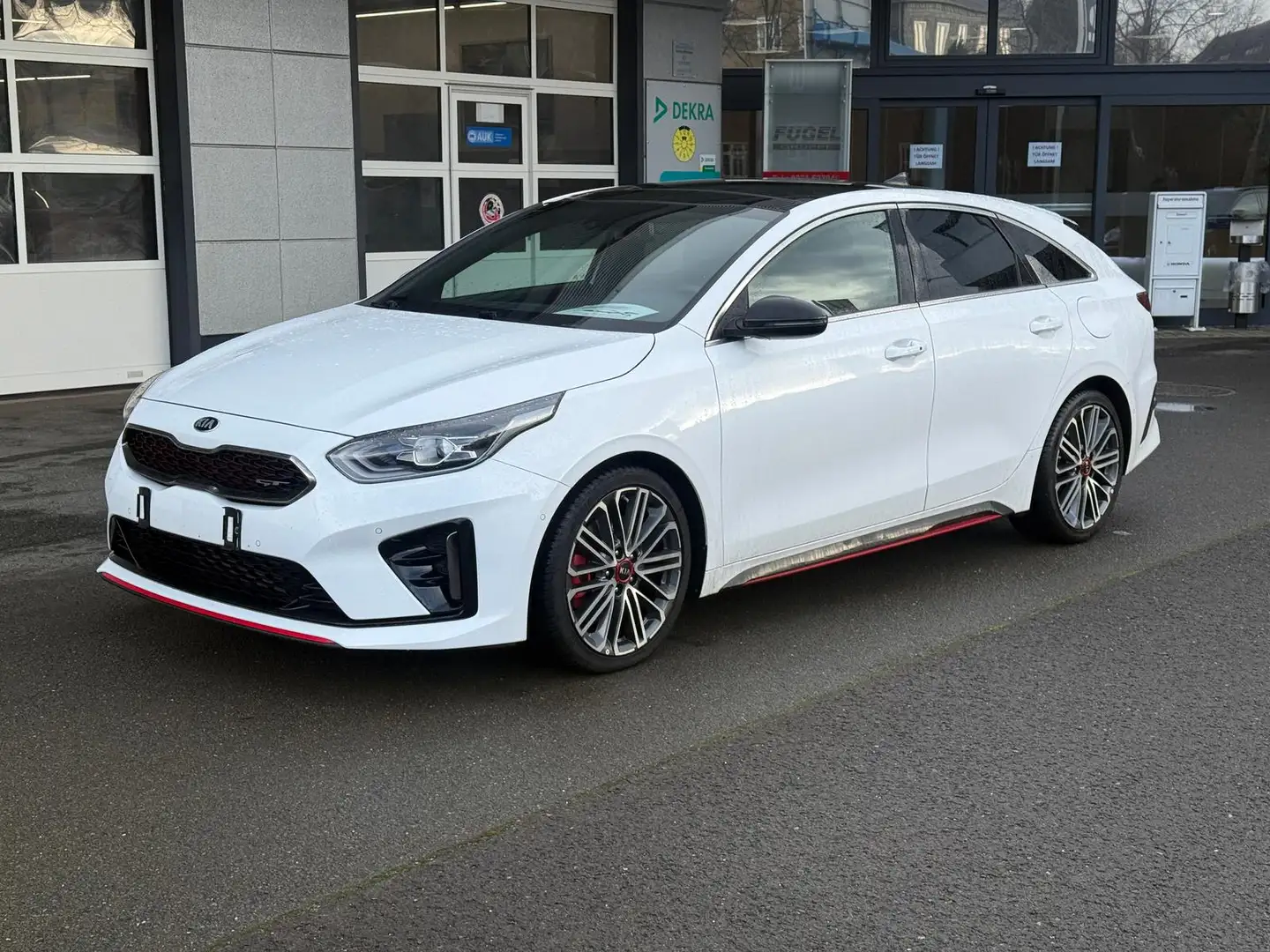 Kia ProCeed / pro_cee'd 1.6 T-GDI DCT GT Pano|ACC|SHZ|Navi|JBL Weiß - 2
