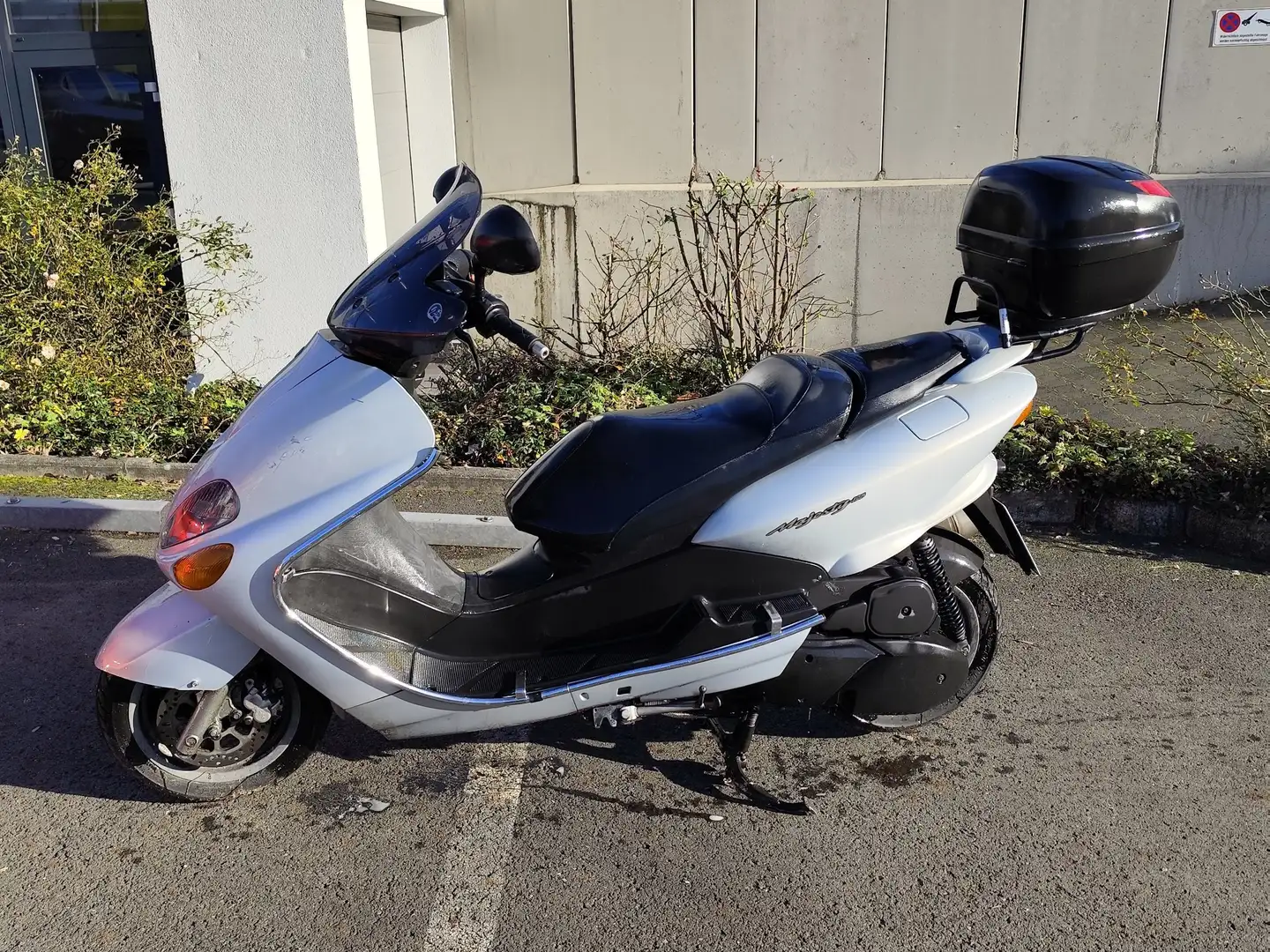 Yamaha Majesty 125 YP125R Bleu - 1