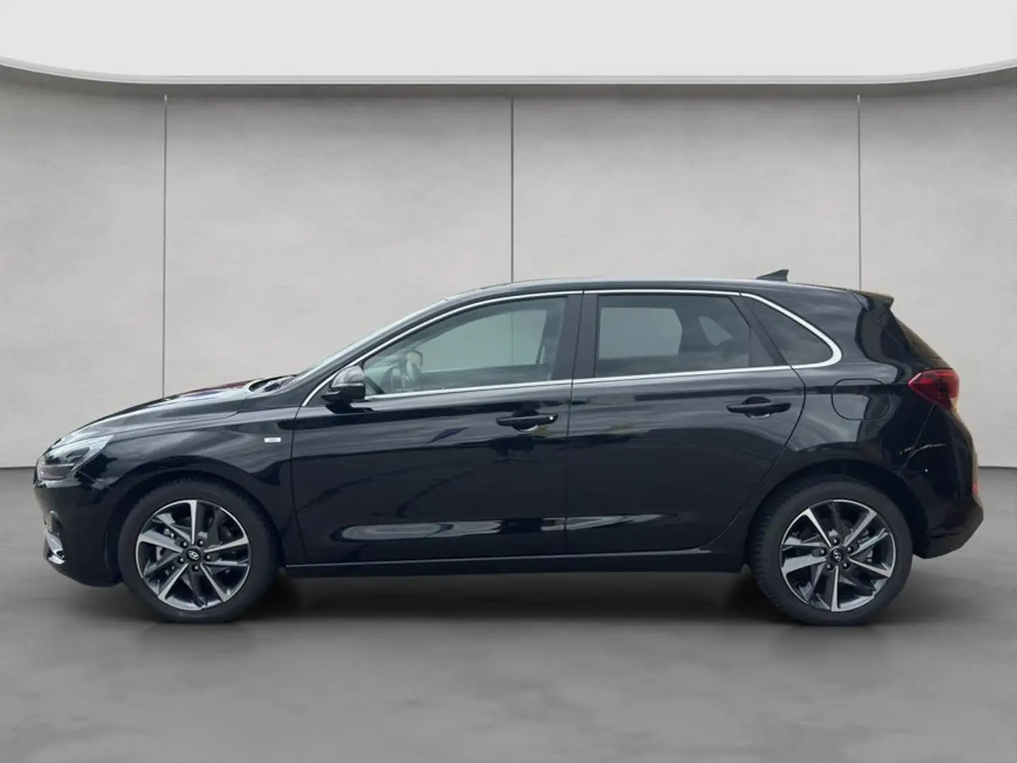 Hyundai i30 1.5 T-GDI 48V-Hybrid DCT Prime Schwarz - 2