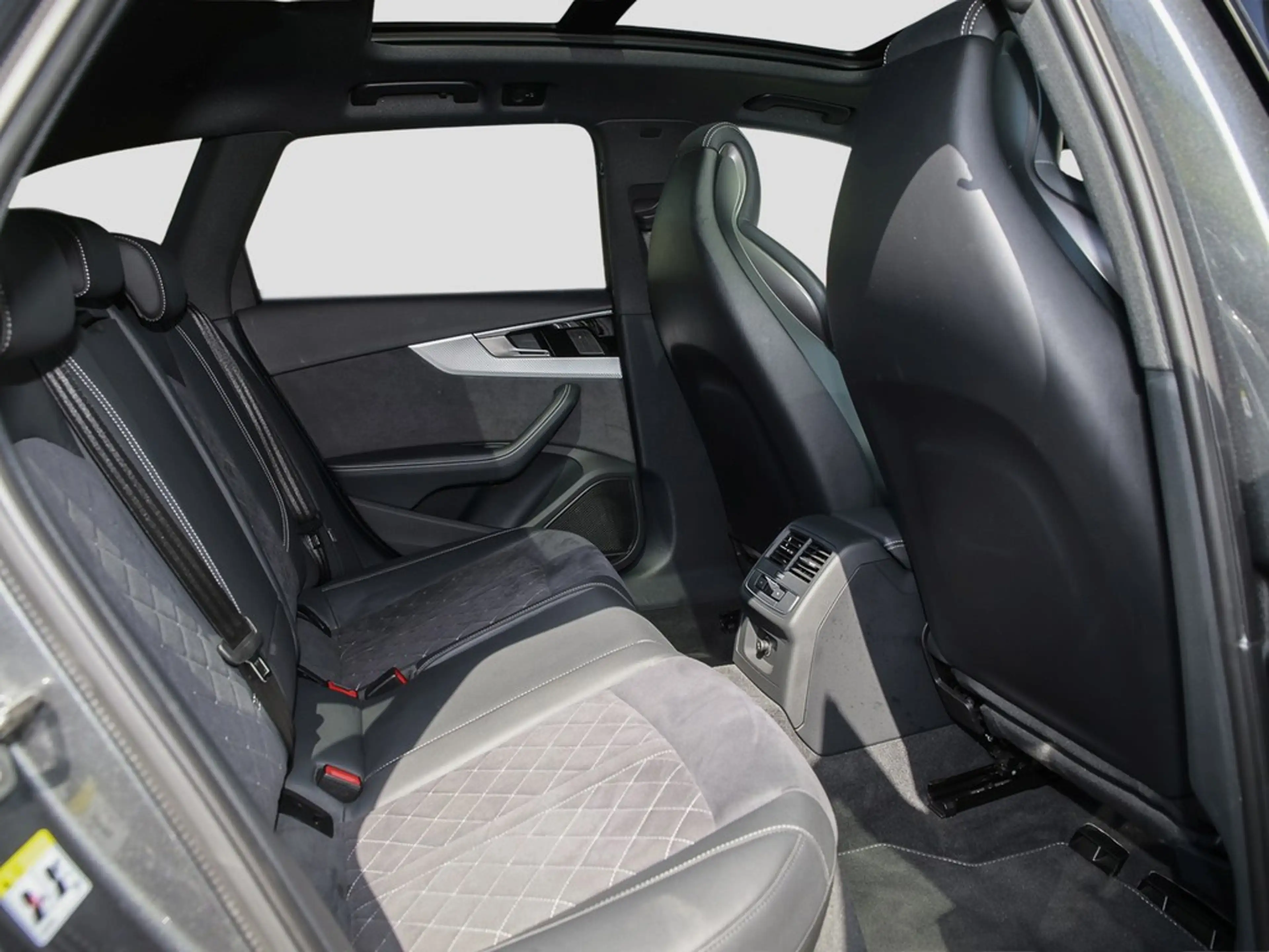 Audi RS4 RS 4 Avant 2.9 TFSI Navi Matrix Panorama AHK B&O — photo 11