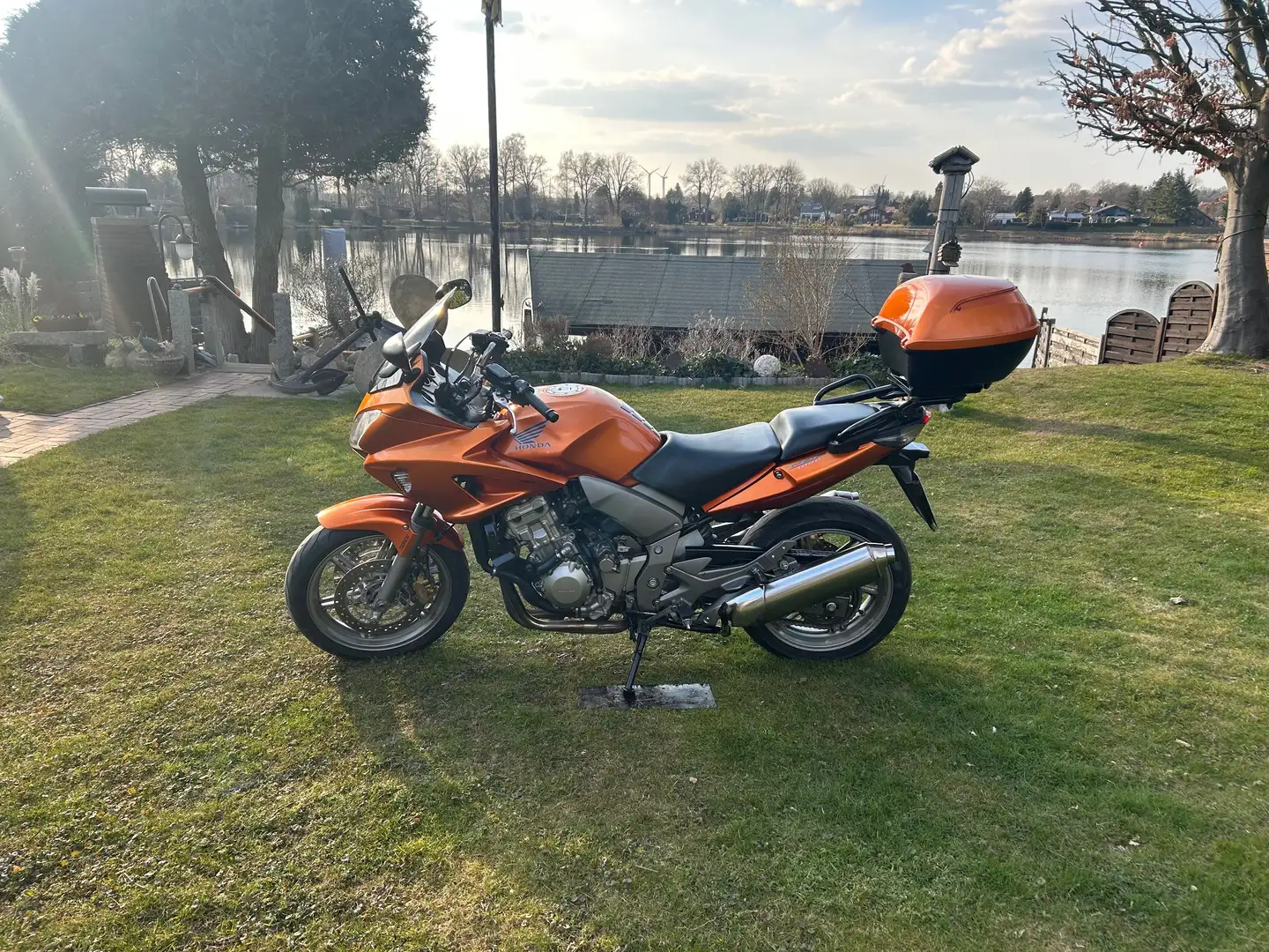 Honda CBF 1000 SC58 Oranžová - 1