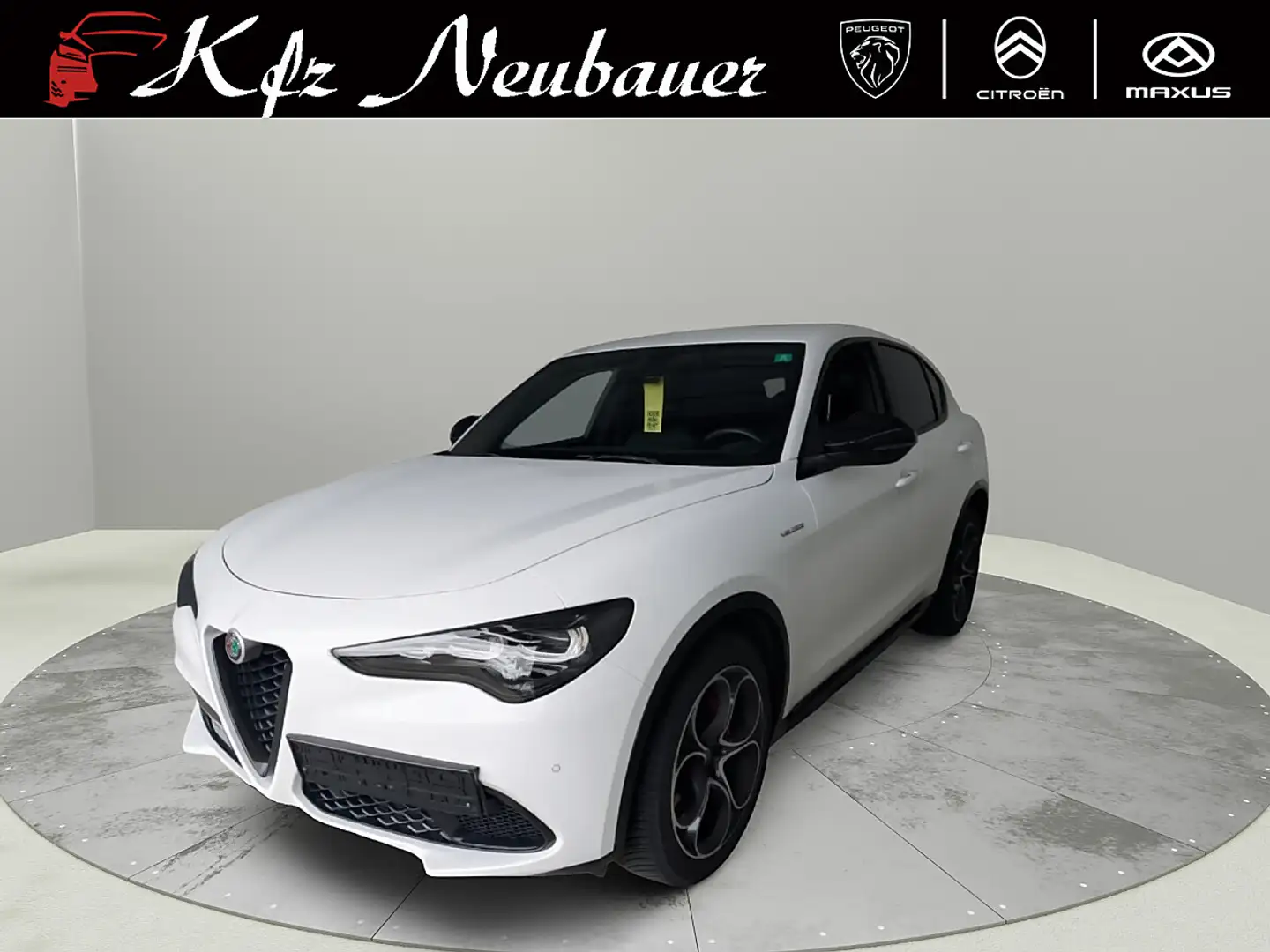 Alfa Romeo Stelvio Veloce 2,2 Diesel AT8 Weiß - 1