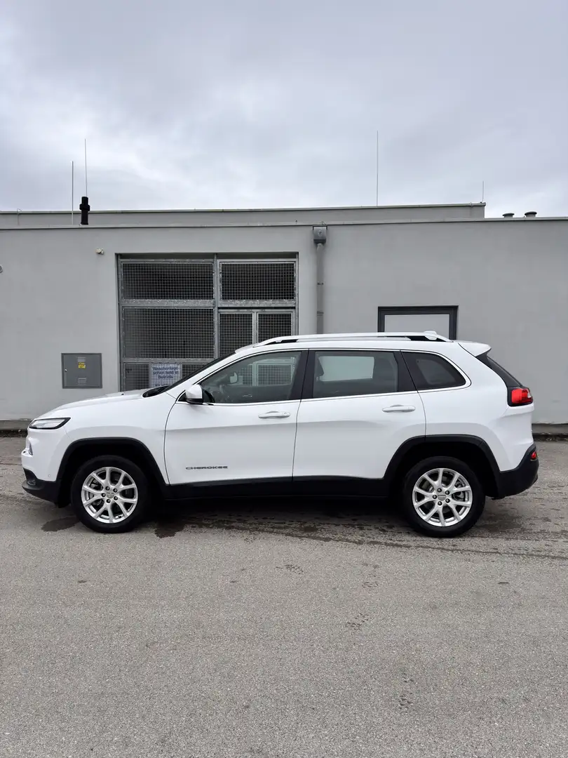 Jeep Cherokee 2,2 MultiJet II AWD Longitude Business Aut. Weiß - 2