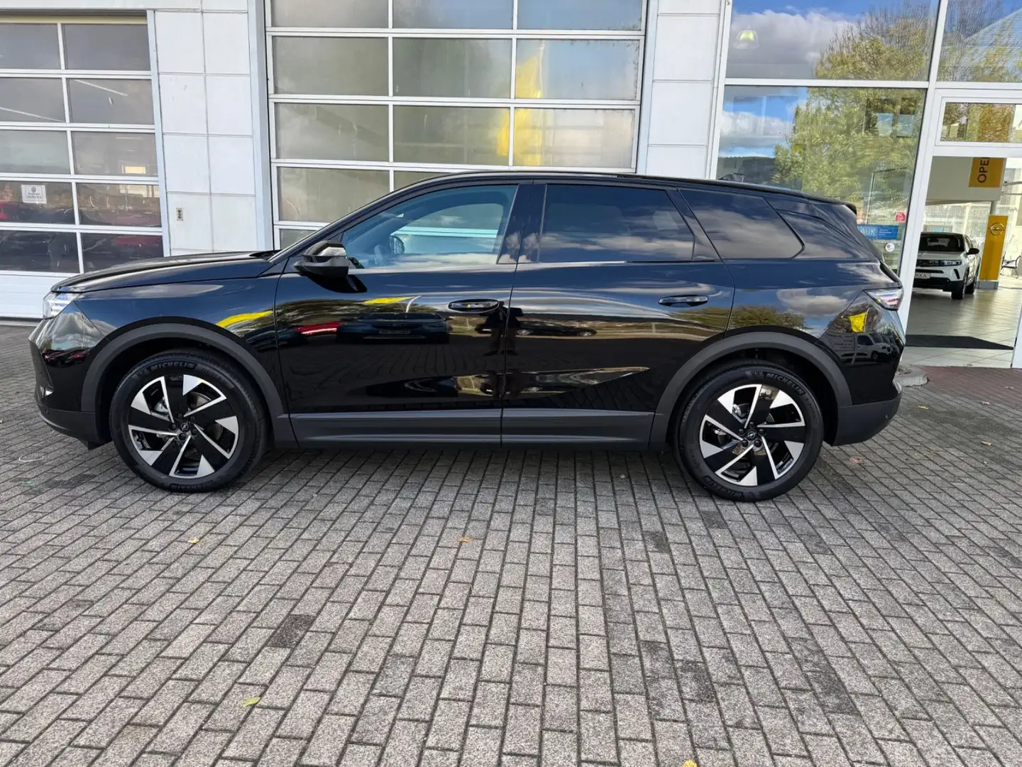 Opel Grandland X Grandland GS 1.2 48V Mild-Hybrid Schwarz - 2