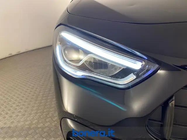 Mercedes-Benz Gla view 8