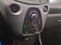 Toyota Aygo 1.0 VVT-i x-play NLauto AC P.camera CV Wit - thumbnail 17