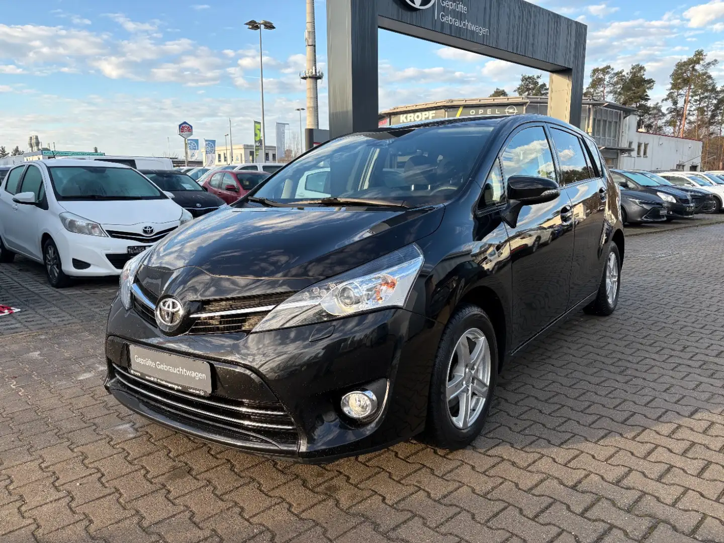 Toyota Verso 1.8 Edition-S+ Navi, Kamera, SHZ, 8-fach Schwarz - 2