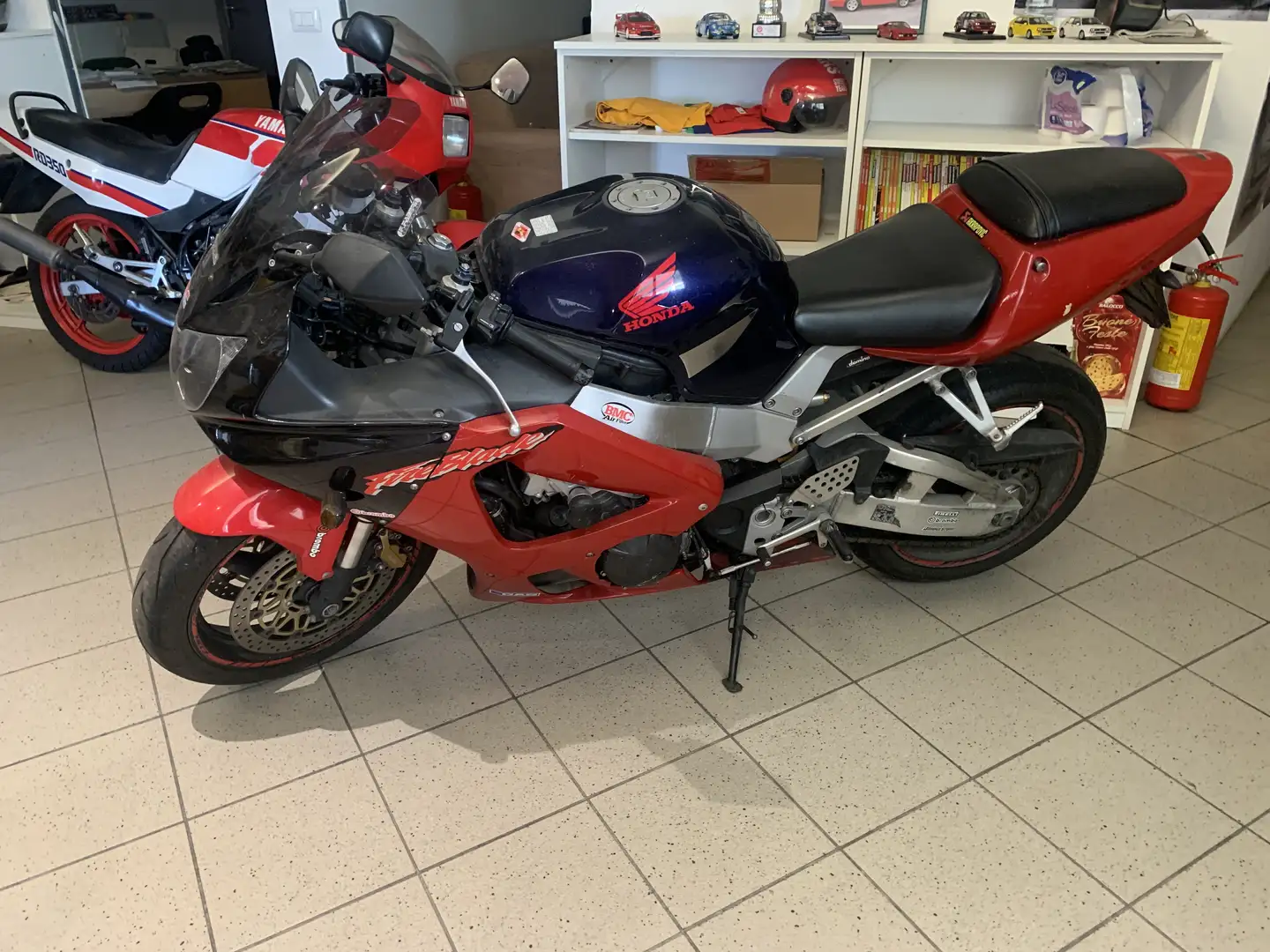 Honda CBR 900 Fireblade 929 - 1