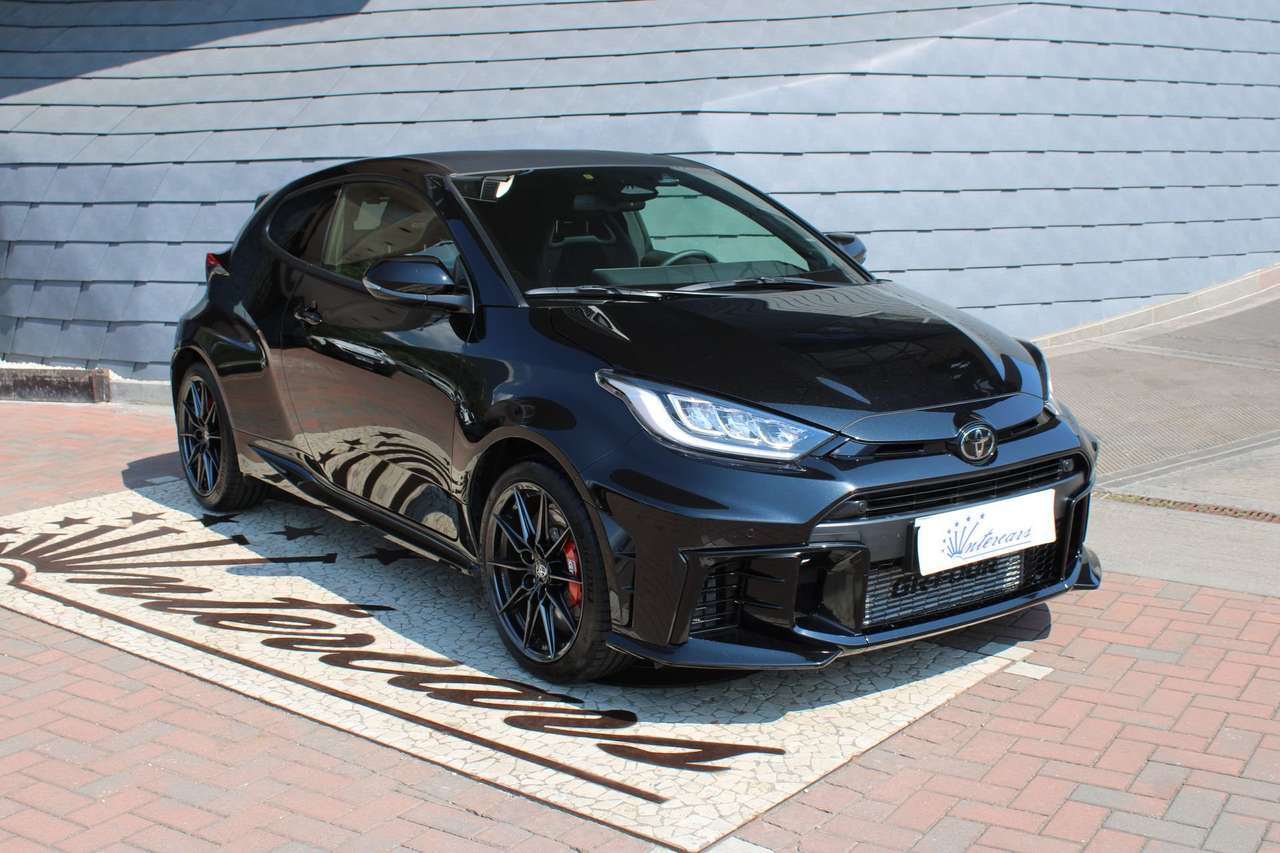 Toyota Yaris GR Yaris 1.6 Circuit dat-8