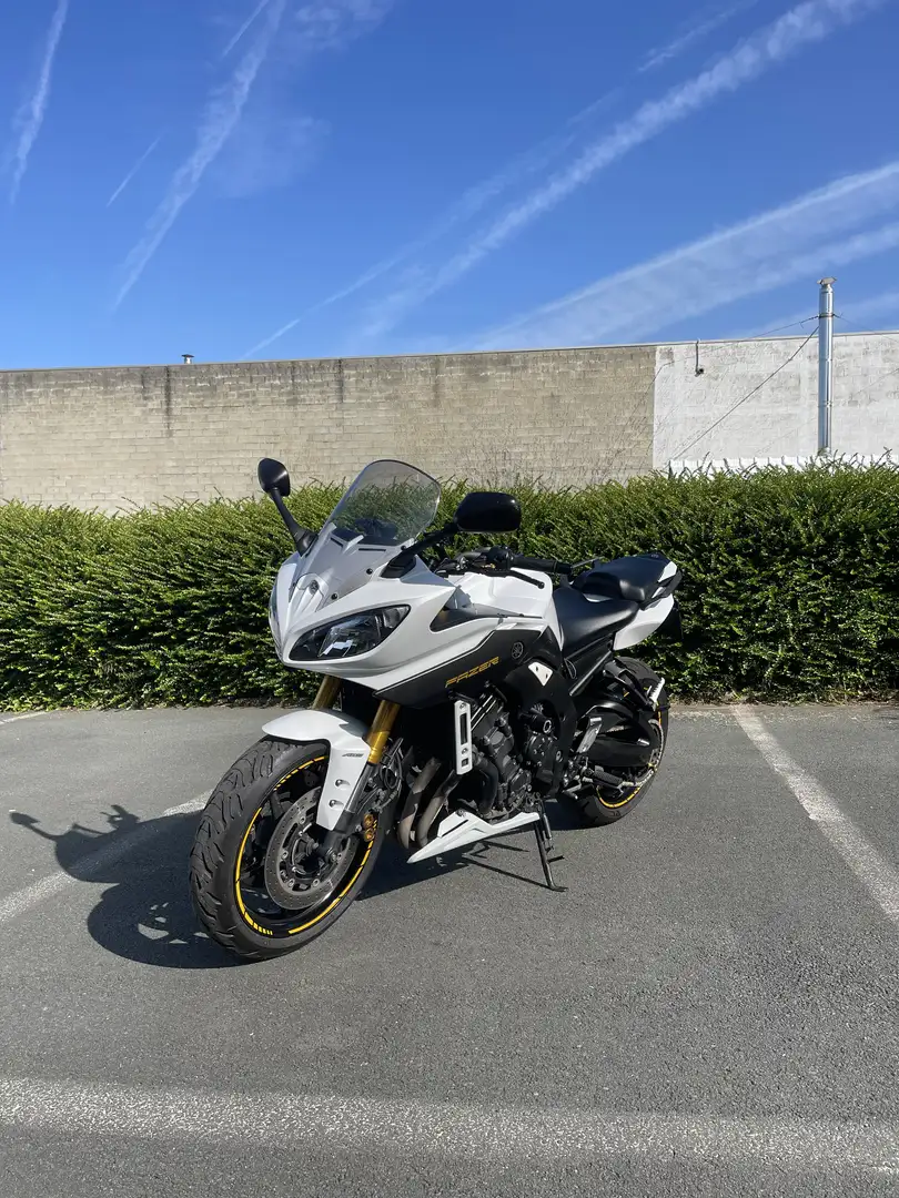 Yamaha FZ 8 S Alb - 1