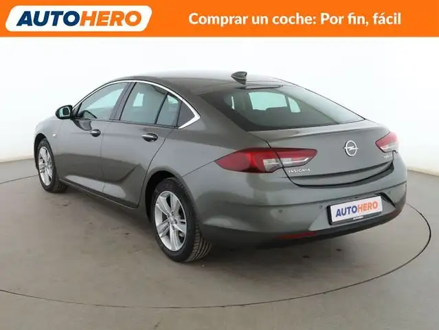 Opel Insignia view 4