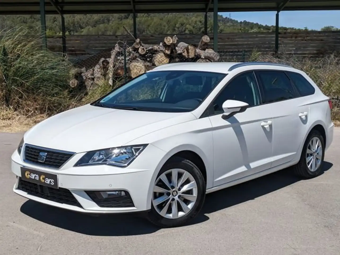 SEAT Leon ST 1.6TDI CR S&S Style 115 Blanc - 1