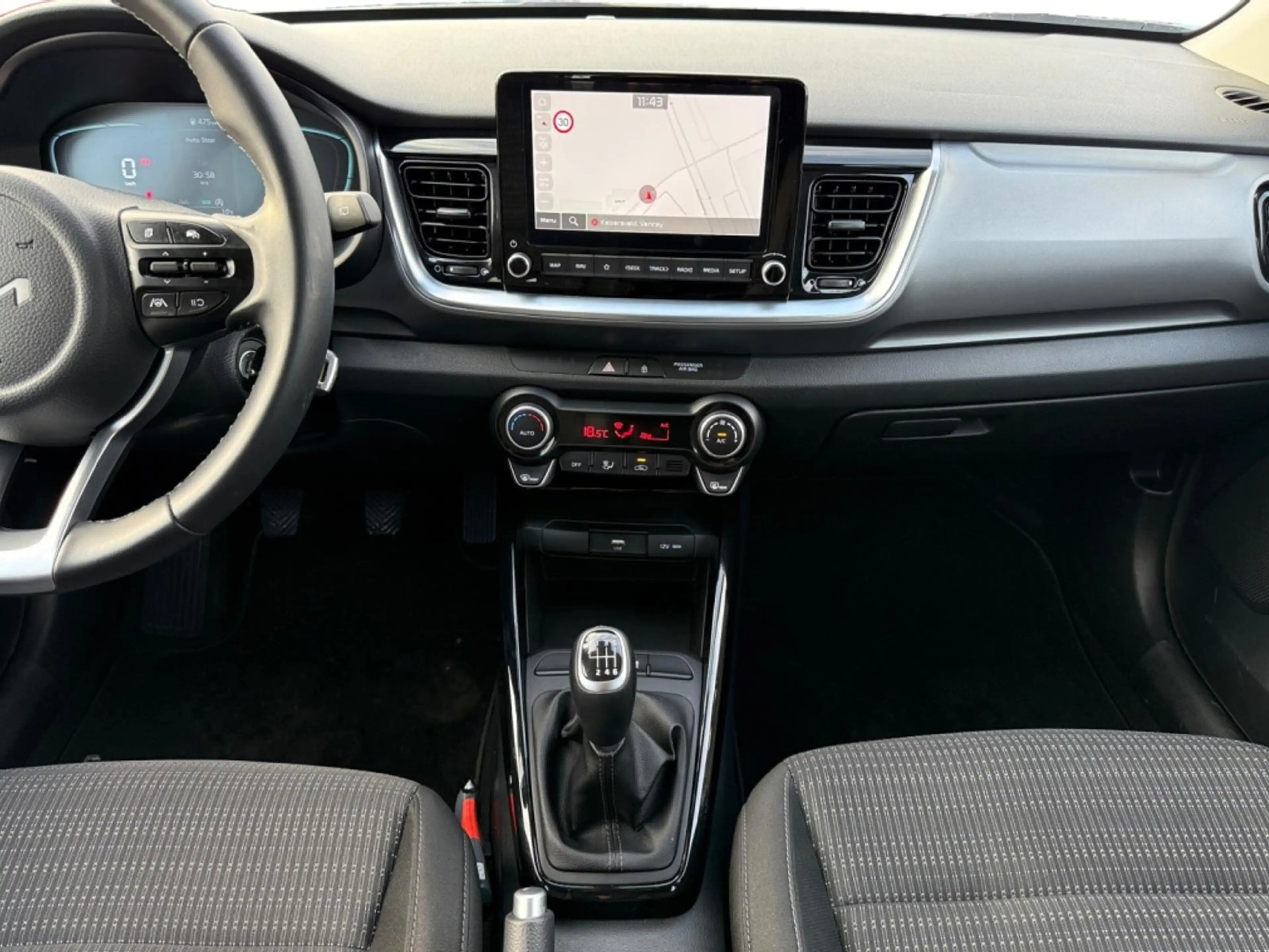 Kia Stonic 1.0 T-GDi MHEV DynamicLine I Navi I Camera I Clima — photo 9