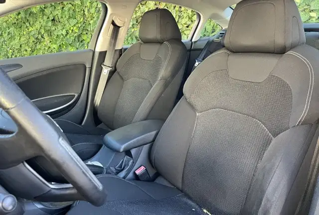 Citroen C5 view 10