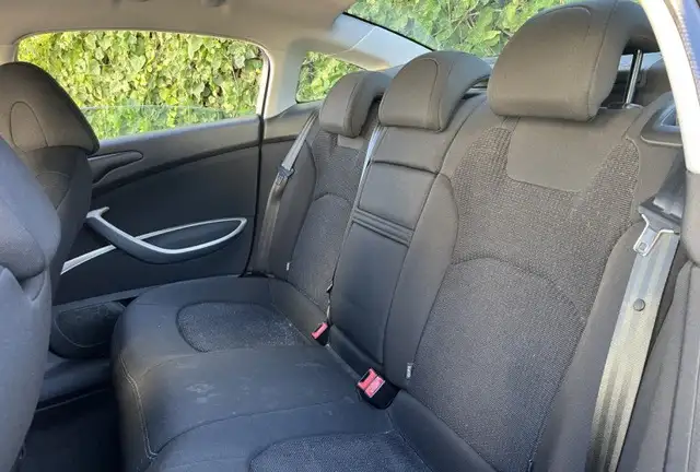 Citroen C5 view 11