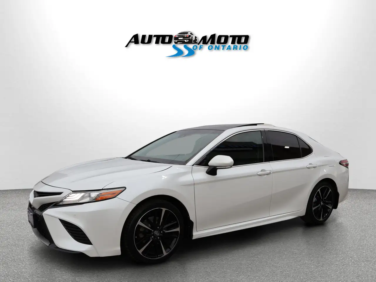 Toyota Camry снимка Toyota Camry