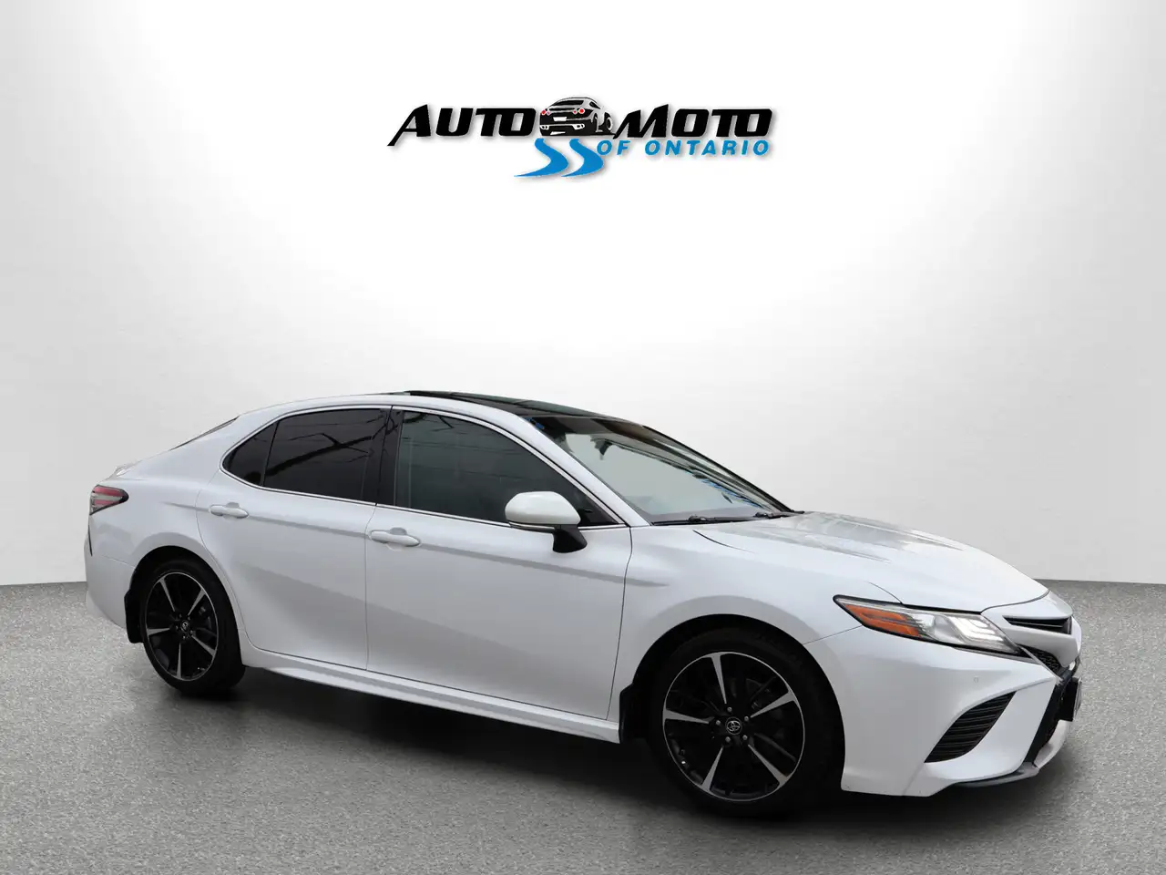 Toyota Camry снимка Toyota Camry