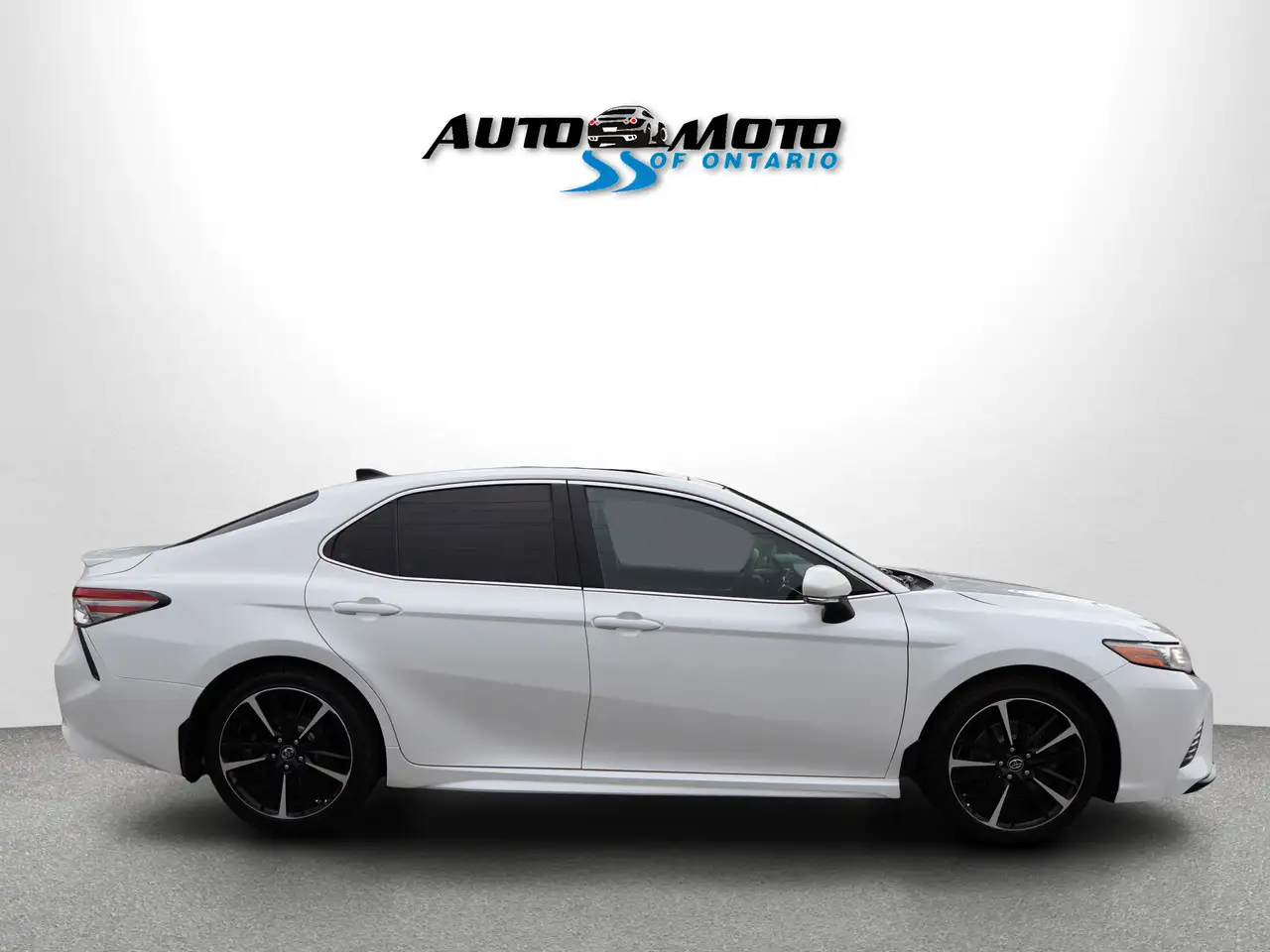 Toyota Camry снимка Toyota Camry