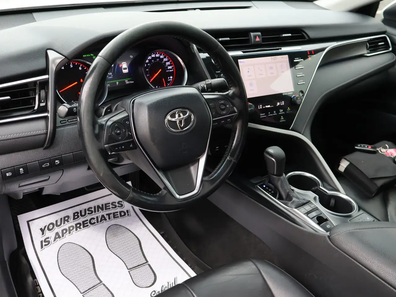 Toyota Camry снимка Toyota Camry