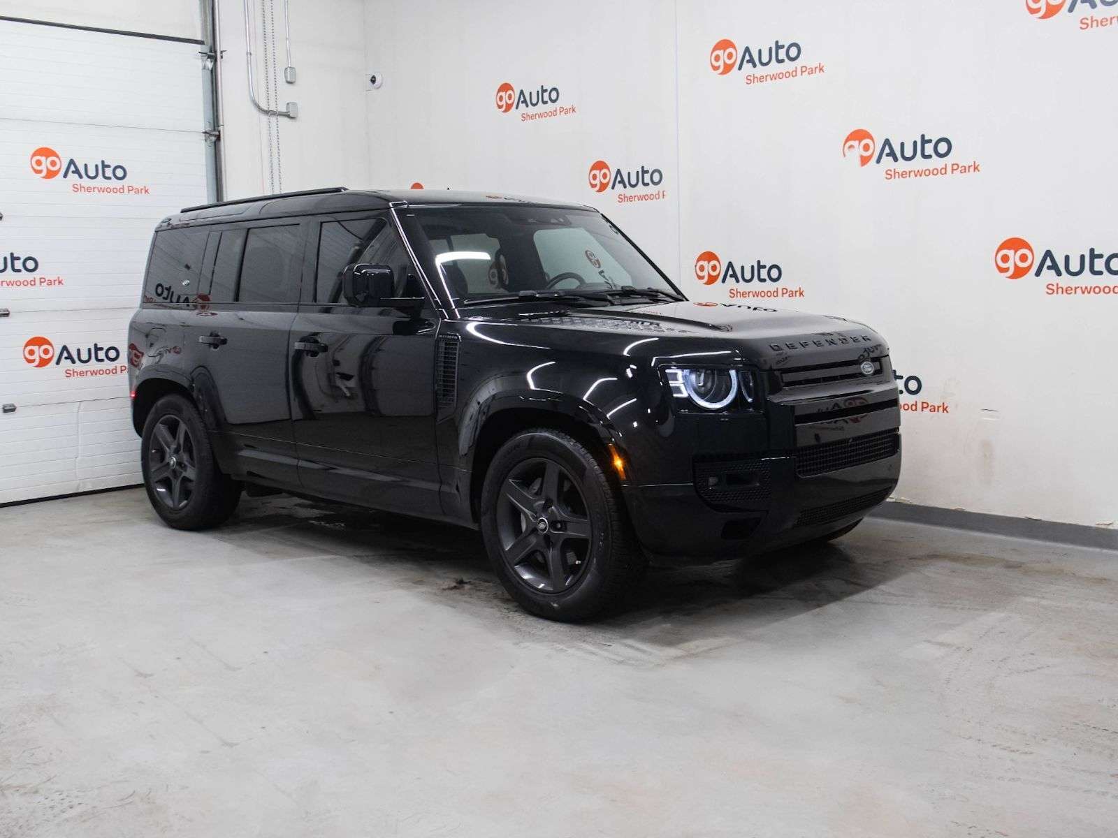 2024 Land Rover Defender X-Dynamic SE