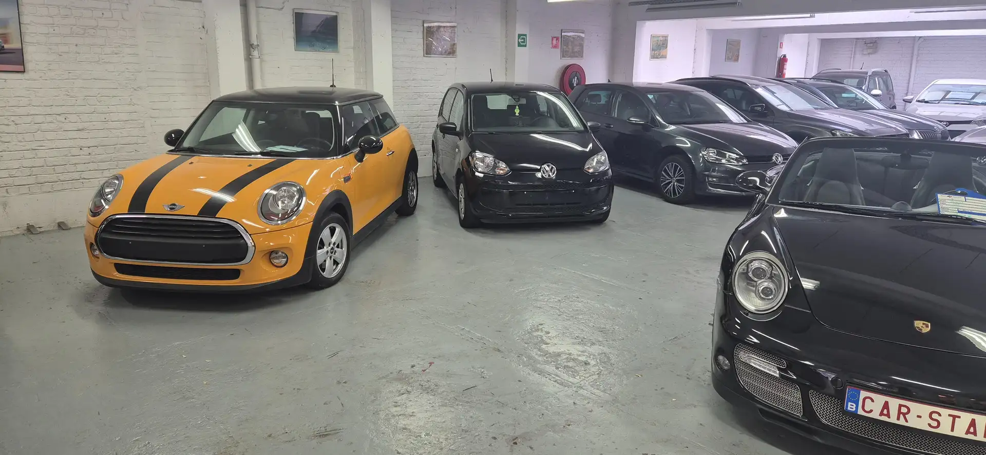 Volkswagen up! Up! 1.0i  CAMERA . DA. GARANTIE.  121000 KM - 2