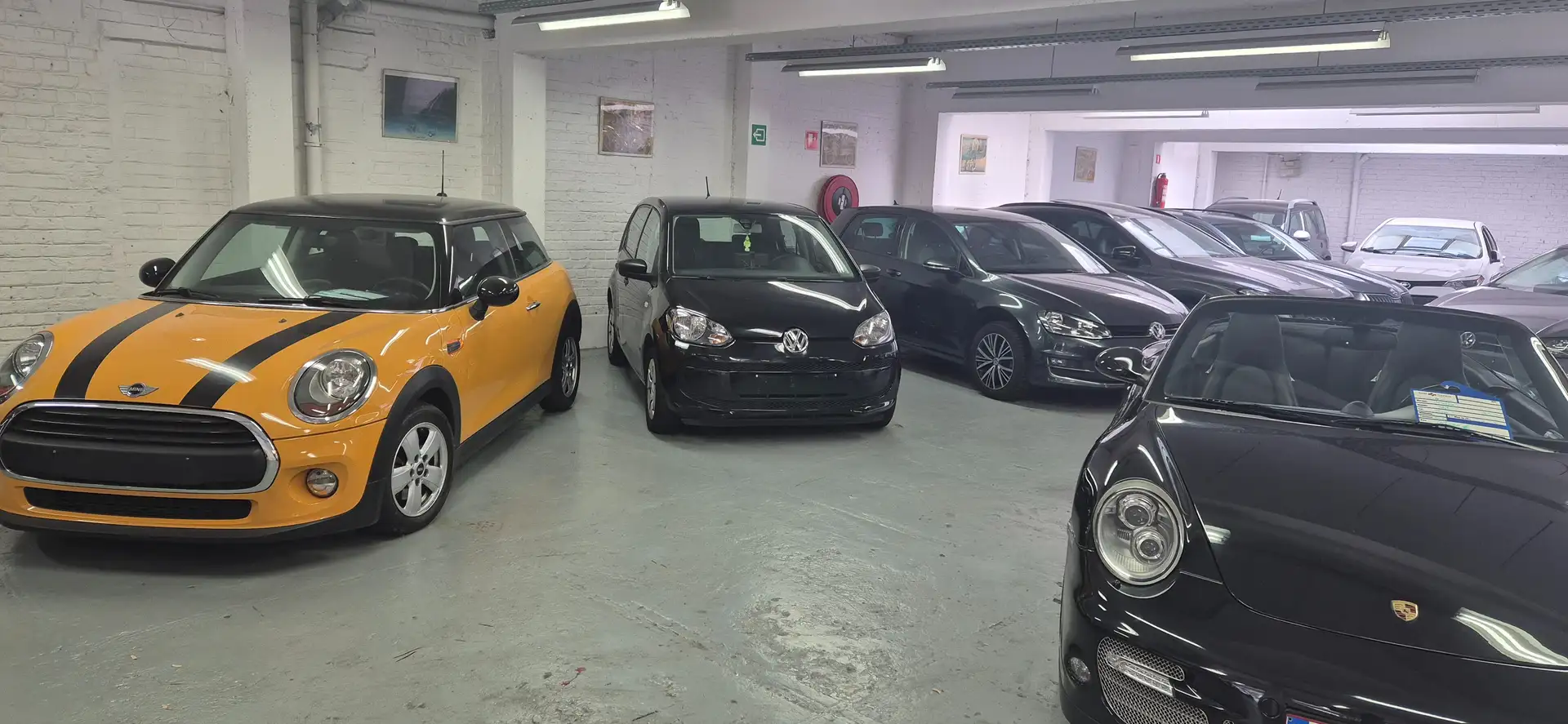 Volkswagen up! Up! 1.0i  CAMERA . DA. GARANTIE.  121000 KM - 1