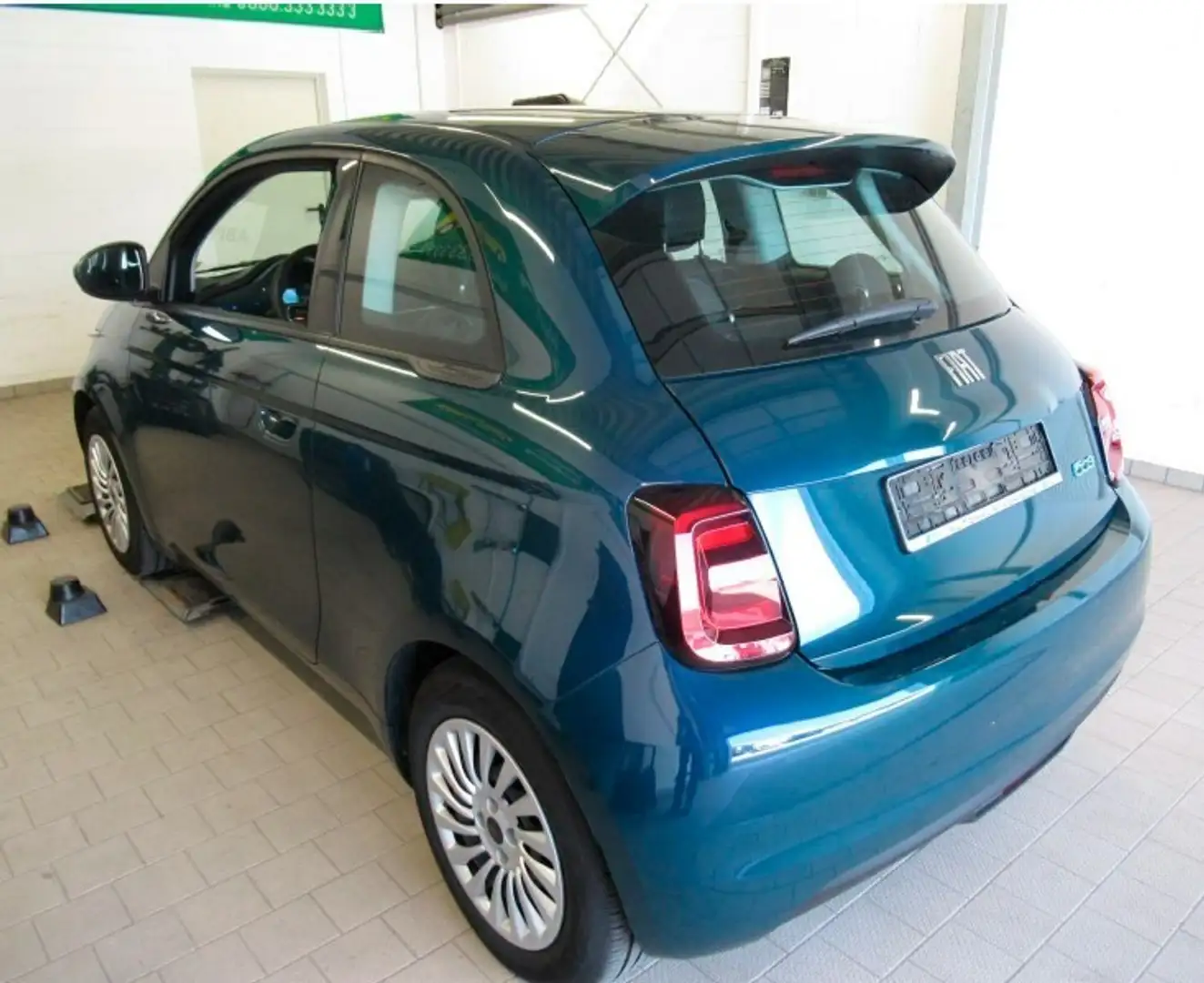 Fiat 500e 320 Km Reichweite  Navi - Klimaautomatik Grün - 2