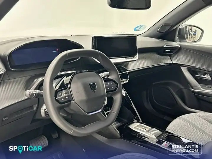 Peugeot 2008 Allure Hybrid eDCS6 2026, foto 8