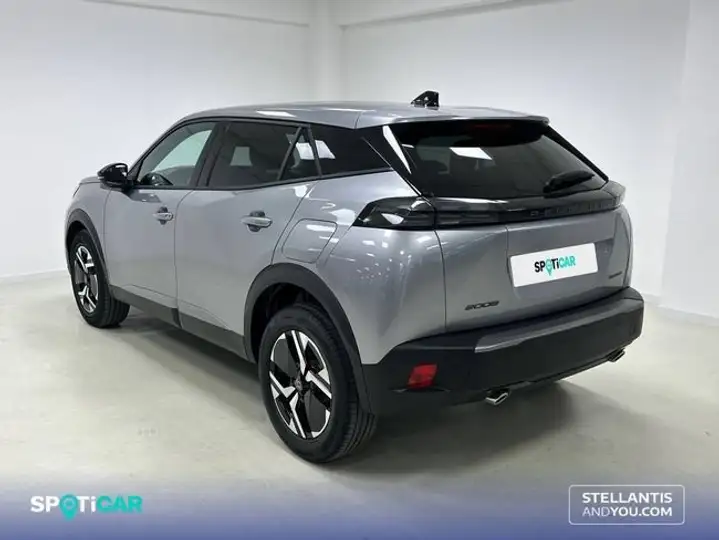 Peugeot 2008 Allure Hybrid eDCS6 2026, foto 7