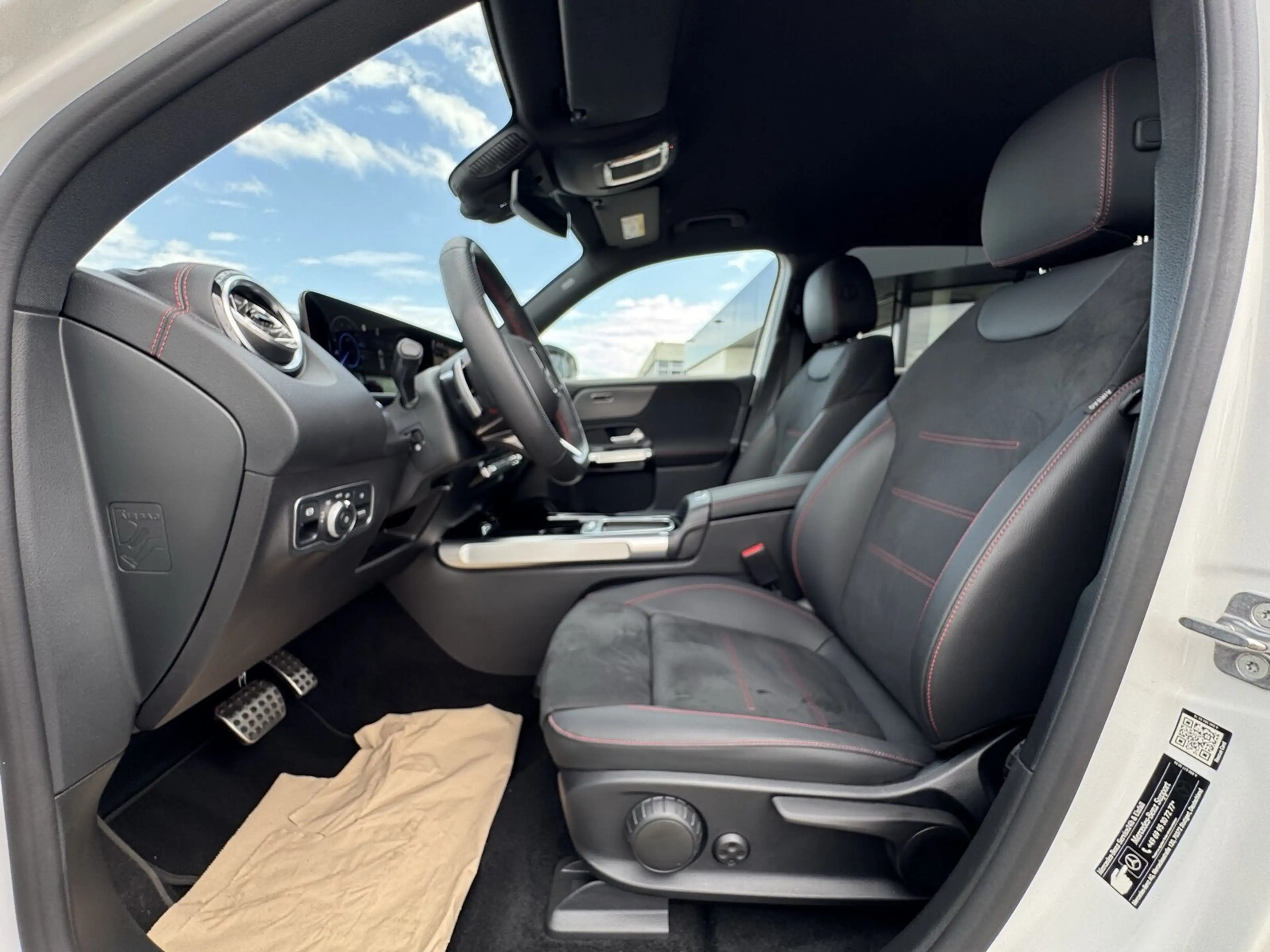 Mercedes-Benz EQB 250 EQB 250+ AMG +AHK+DISTRONIC+KAM+LED+EASY-P.+SHZ — photo 10