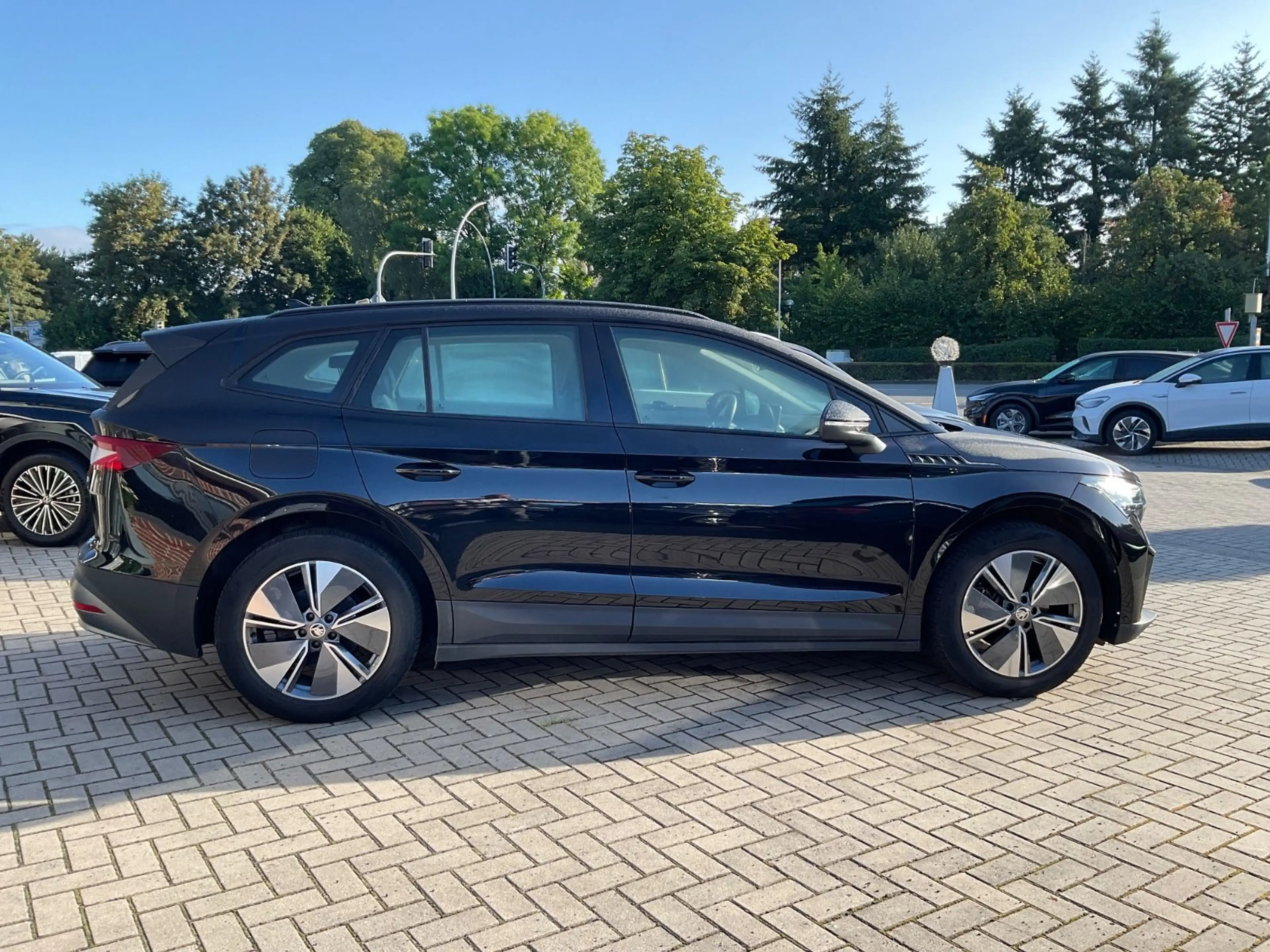Skoda Enyaq 62 KWS,Kamera,Navi,LED — photo 4
