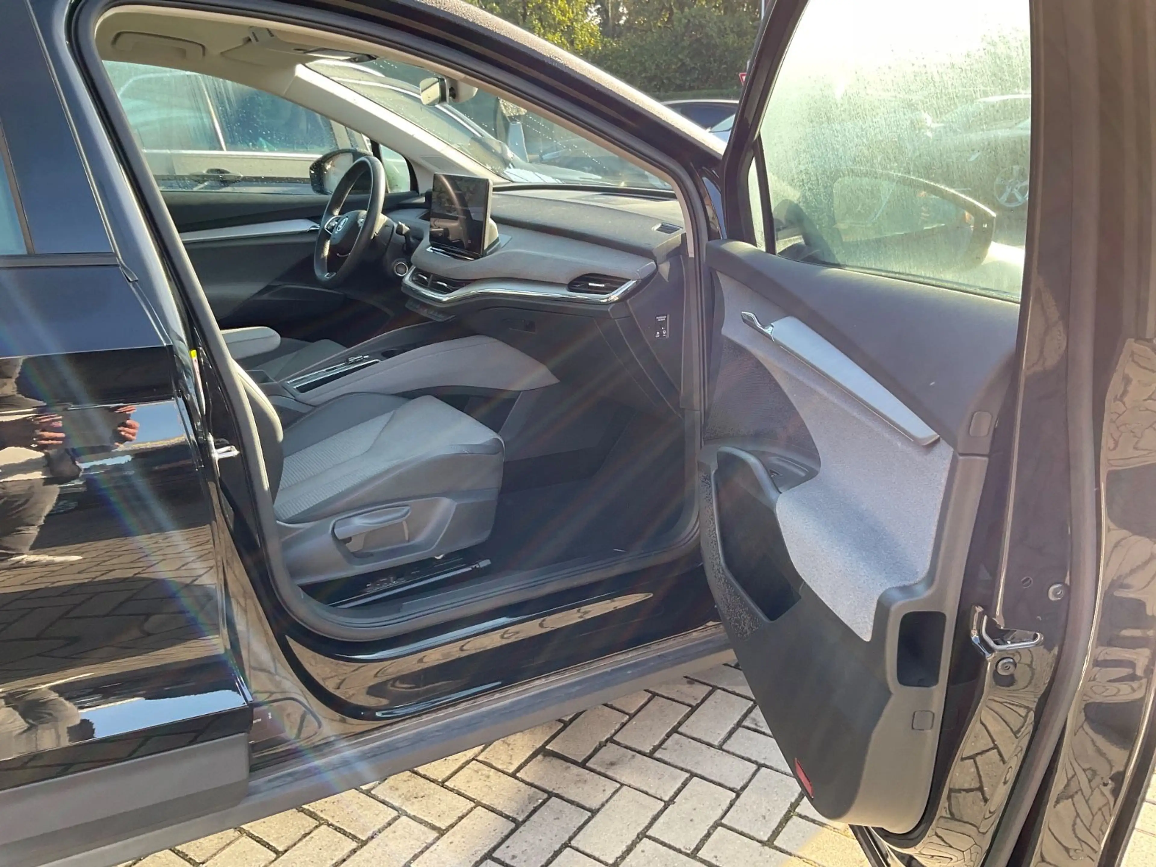 Skoda Enyaq 62 KWS,Kamera,Navi,LED — photo 11