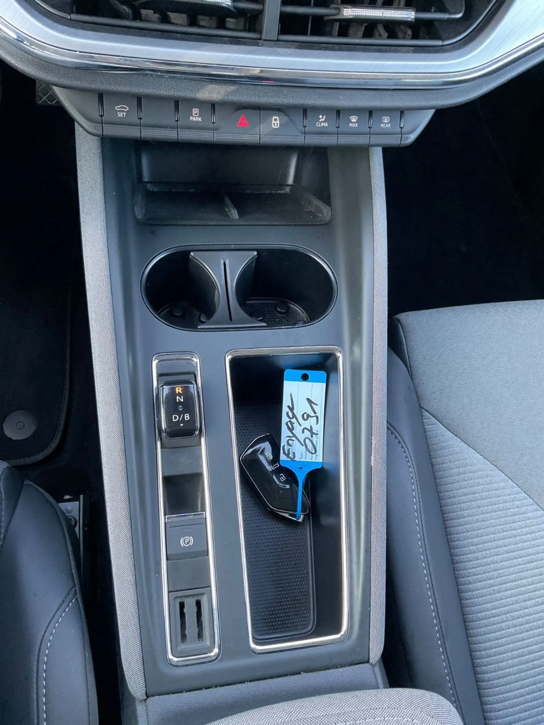 Skoda Enyaq 62 KWS,Kamera,Navi,LED — photo 21