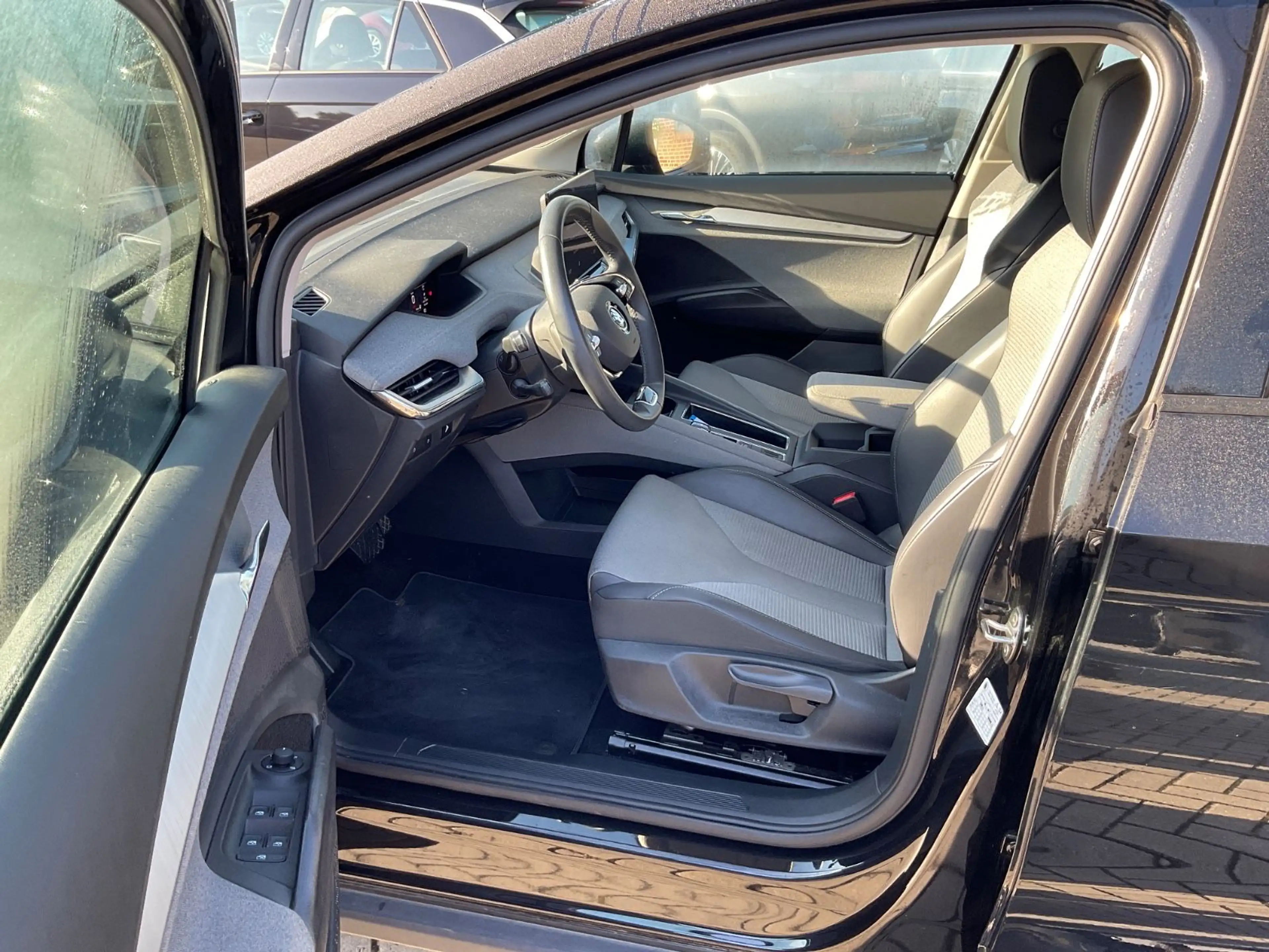 Skoda Enyaq 62 KWS,Kamera,Navi,LED — photo 10