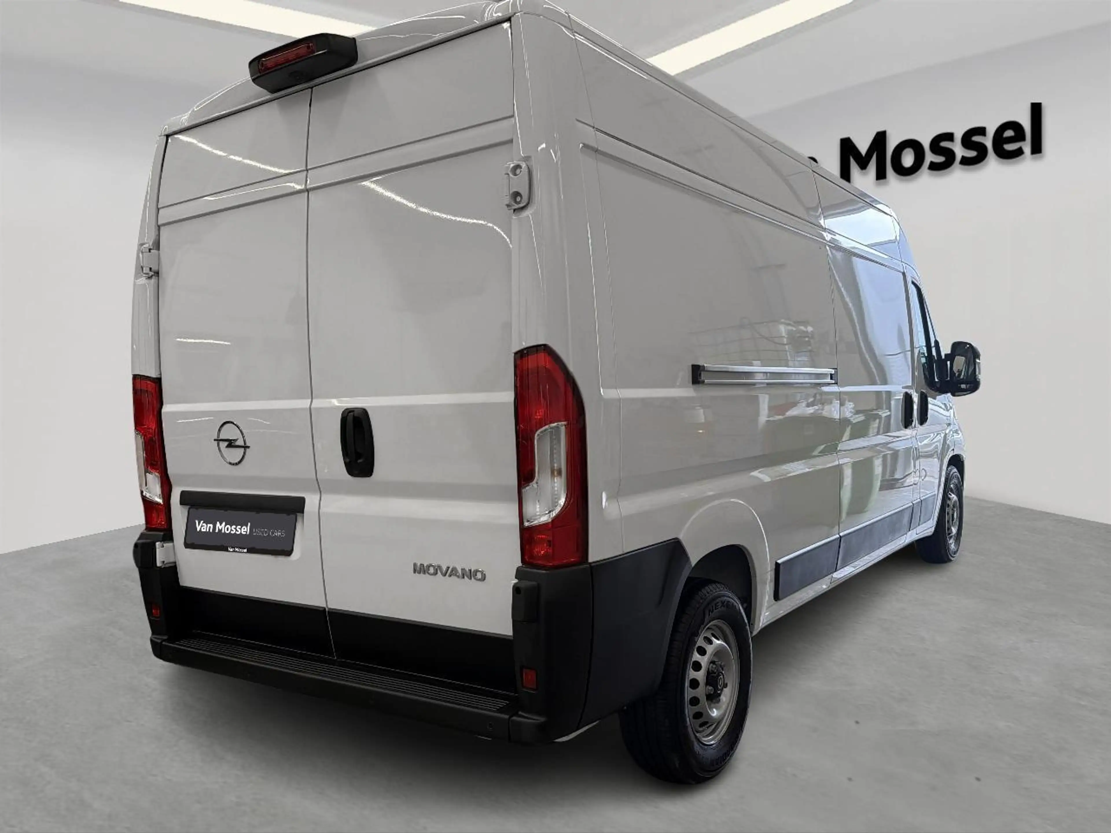 Opel Movano 3500 2.2 Turbo D S/S 180 AT8 L3H2 Heavy — photo 4