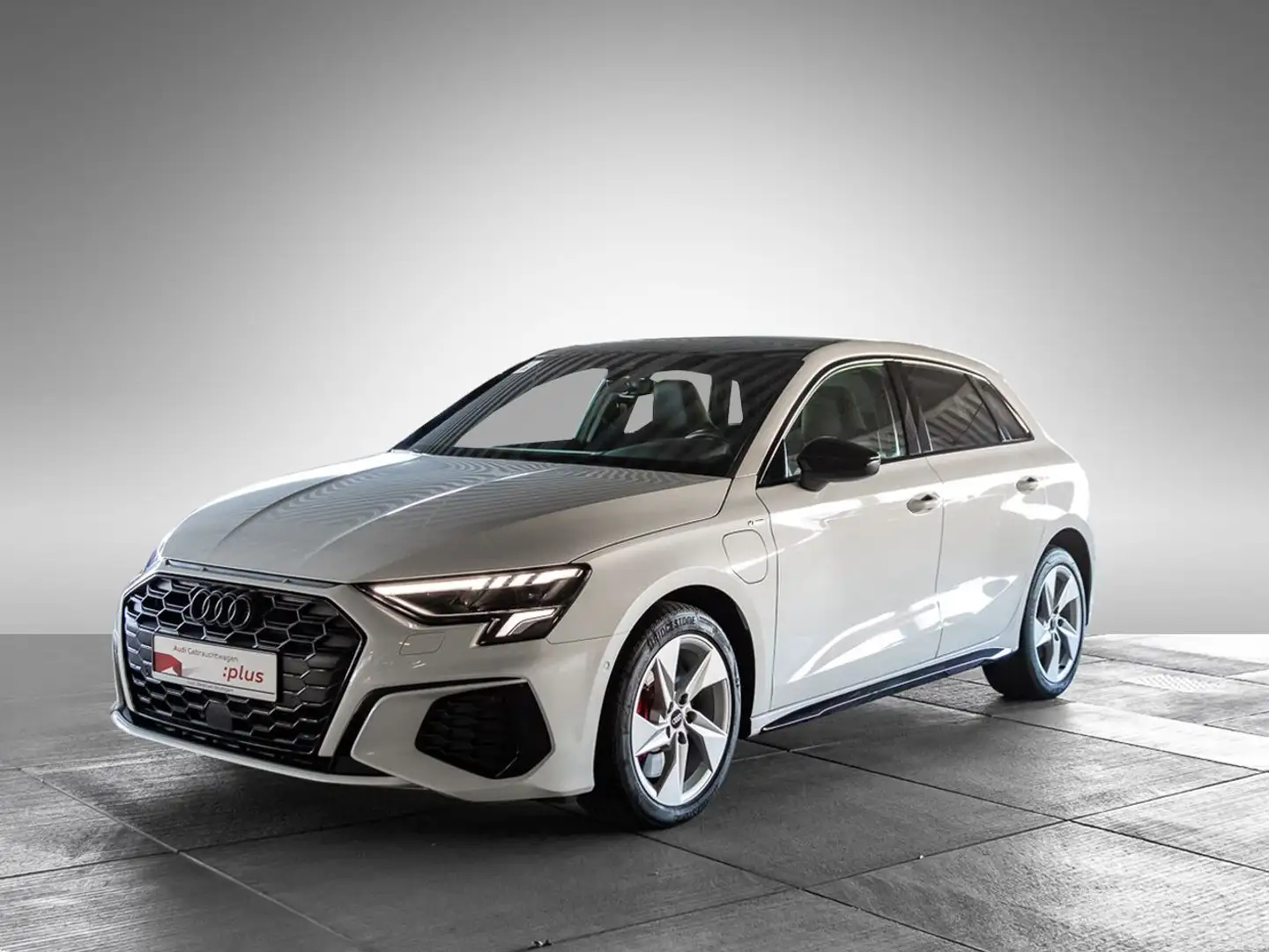 Audi A3 45 TFSI e S line LED Pano virtCo Weiß - 2