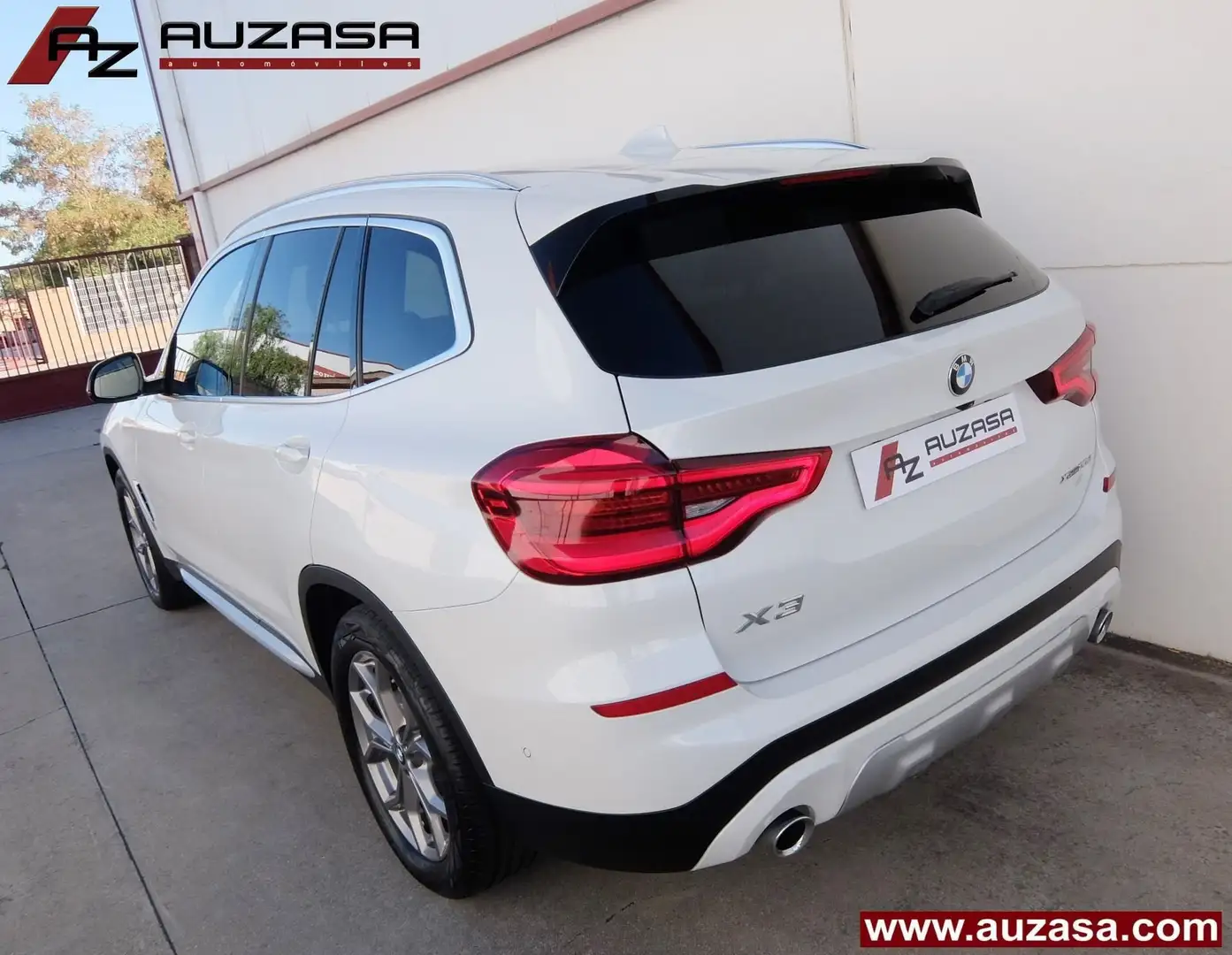 BMW X3 xDrive 20dA Blanc - 2