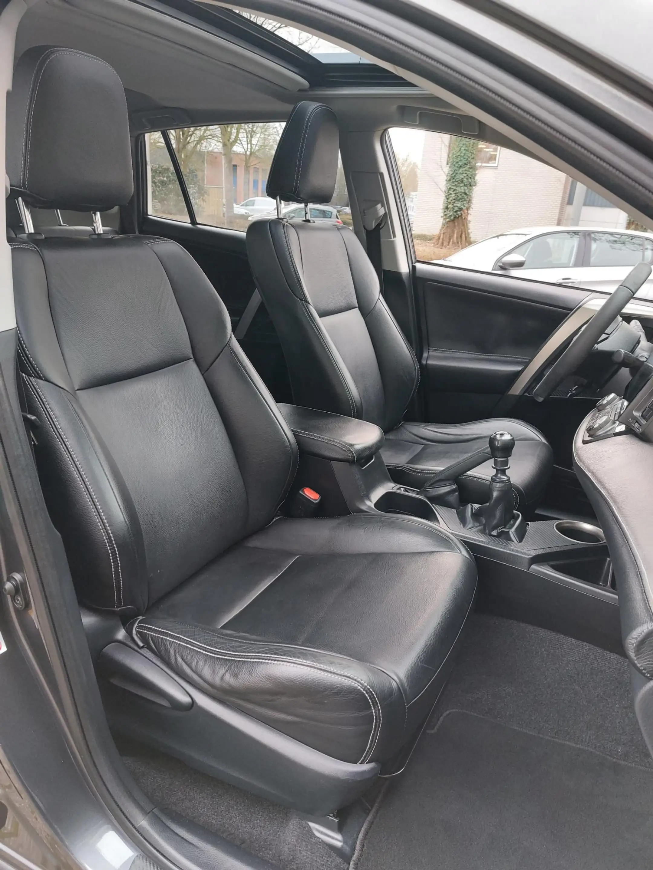 Toyota RAV 4 2.0 Style Top 5 editie 4WD Schuif/kantel dak, Appl — photo 15