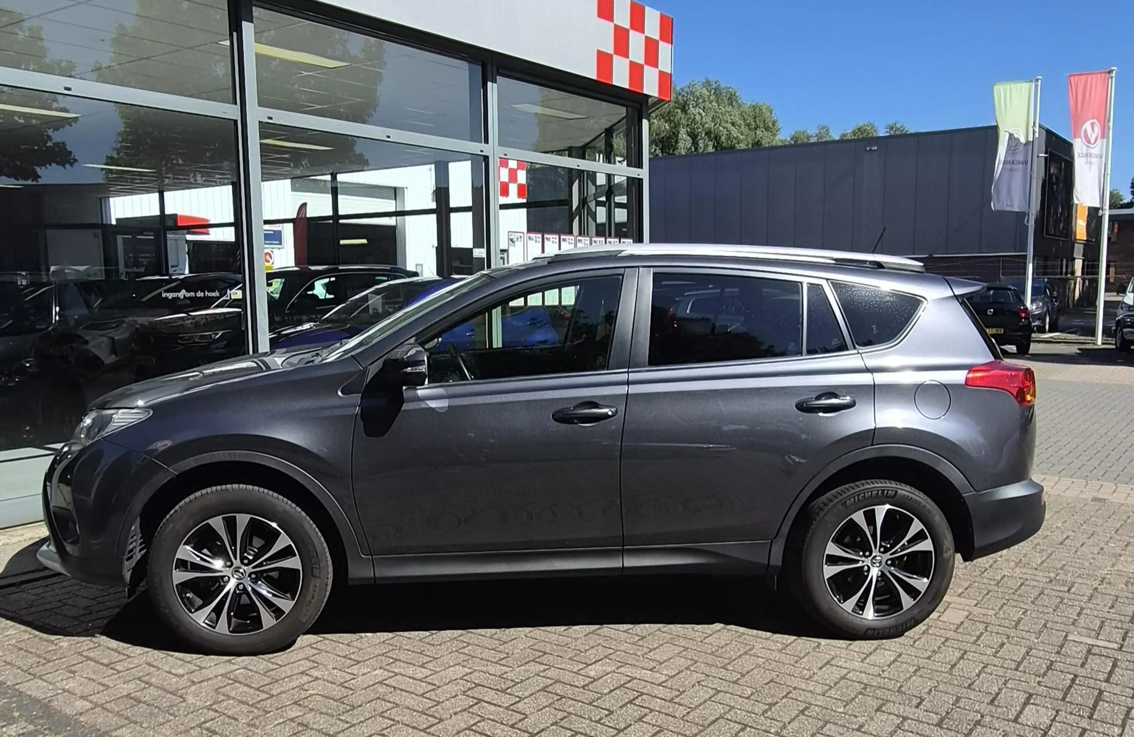 Toyota RAV 4 2.0 Style Top 5 editie 4WD Schuif/kantel dak, Appl — photo 5