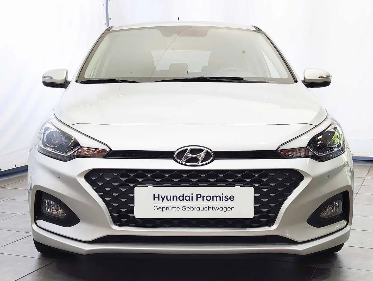 Hyundai i20 blue 1.0 T-GDI Style Navi 1.Hand Srebrny - 2