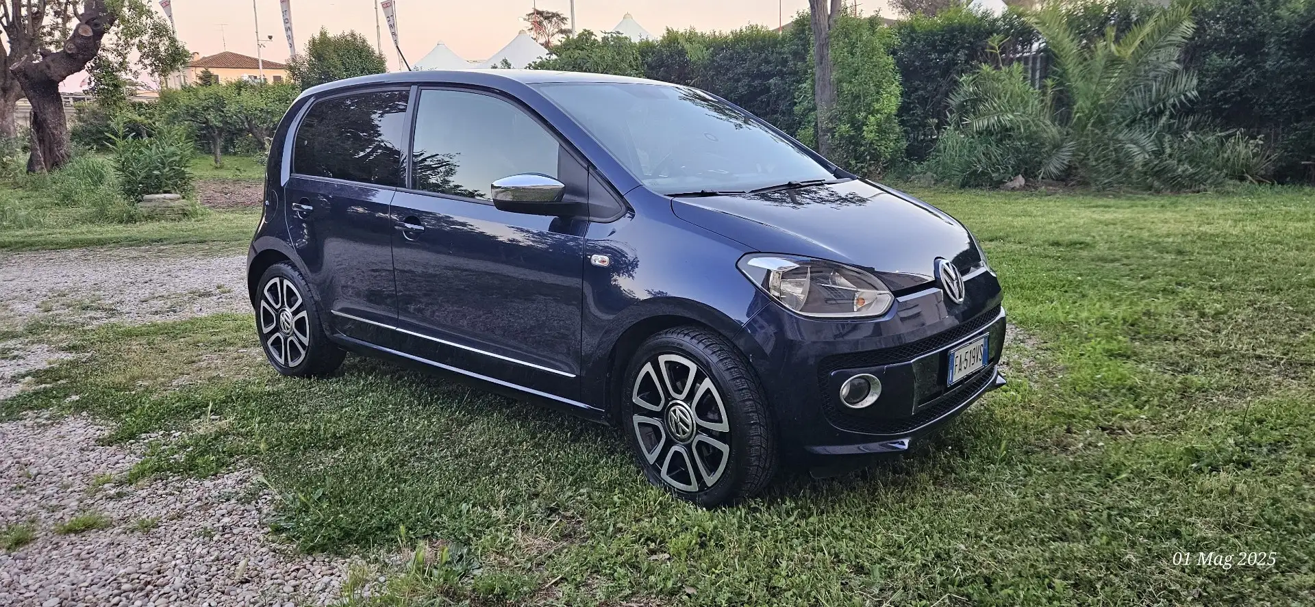 Volkswagen up! 5p 1.0 High 75cv asg - 2