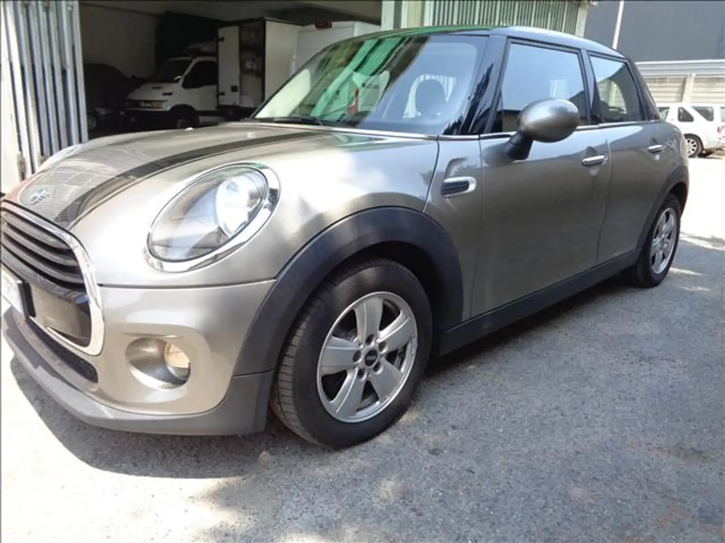 MINI Cooper D BUSINESS 5 PORTE AUTOMATICA Сірий - 2